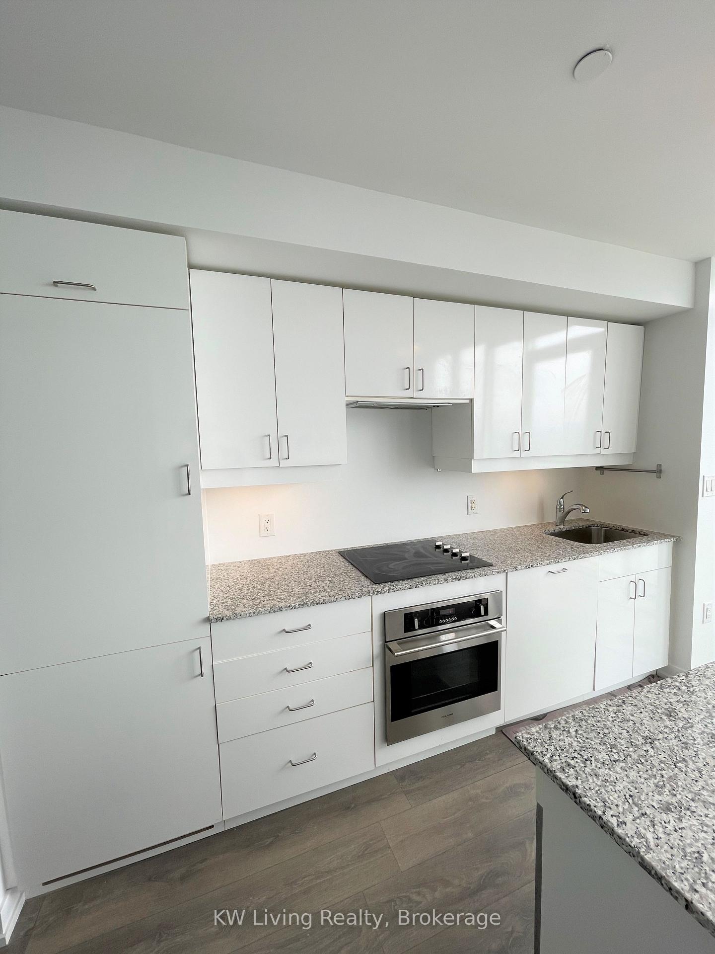 Photo 23 of Unit Ph301, 426 University Avenue, Toronto, Kensington-Chinatown — HOMEH