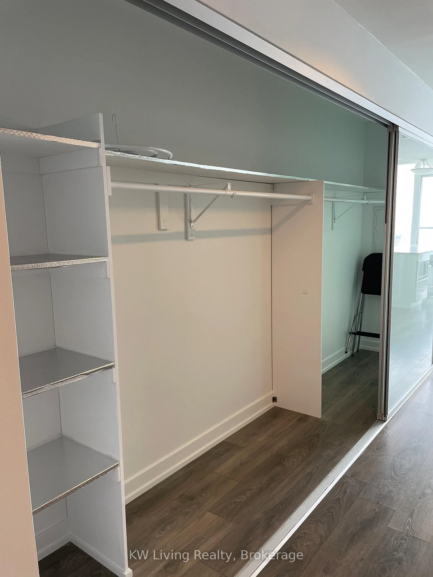 Photo 12 of Unit Ph301, 426 University Avenue, Toronto, Kensington-Chinatown — HOMEH