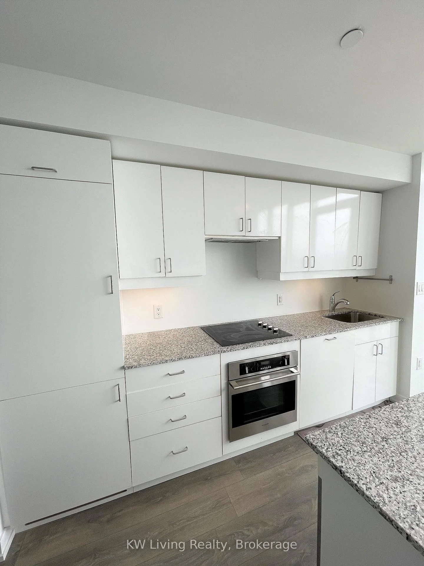 Photo 22 of Unit Ph301, 426 University Avenue, Toronto, Kensington-Chinatown — HOMEH