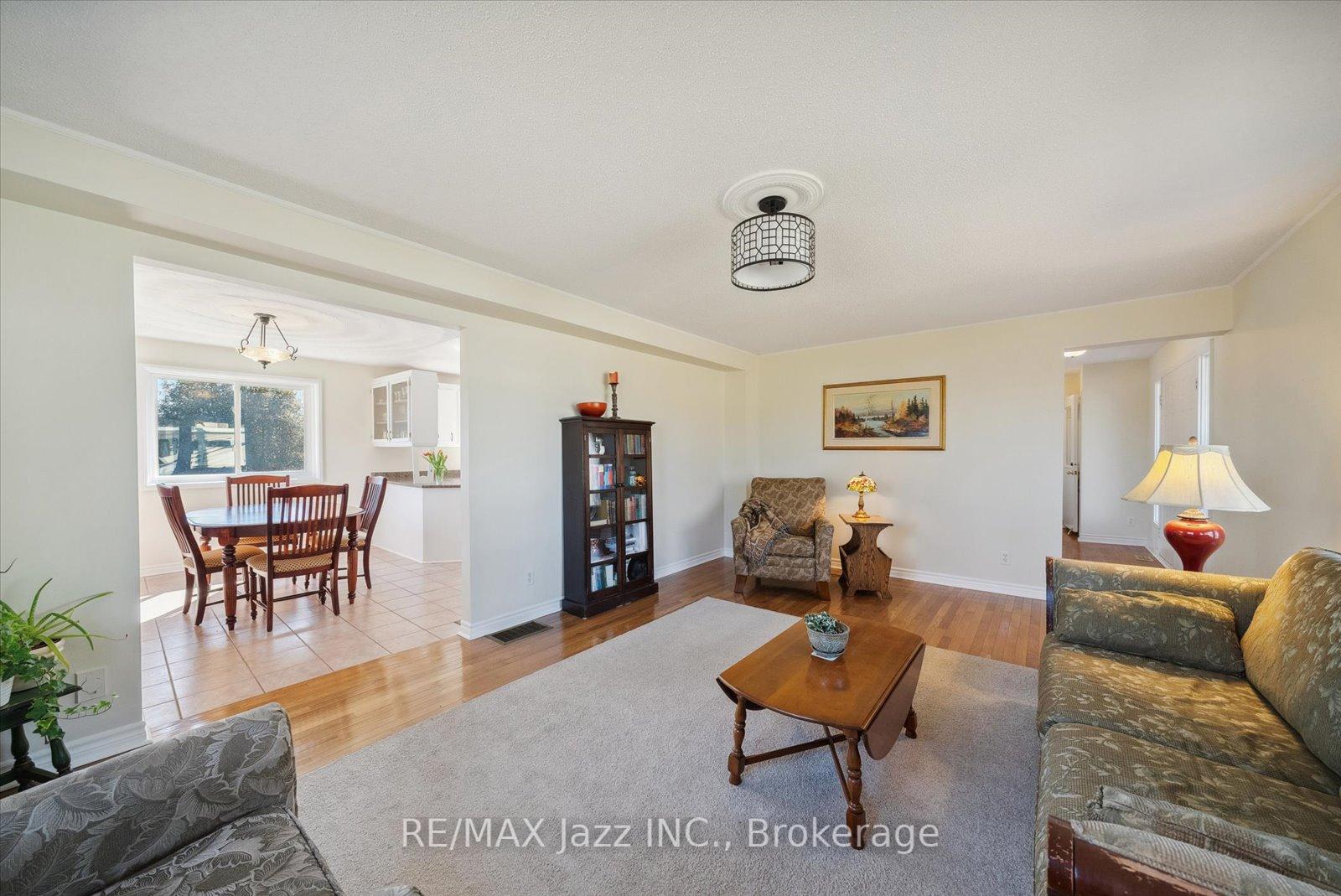Photo 6 of 8733 Leskard Road, Clarington, Rural Clarington — HOMEH