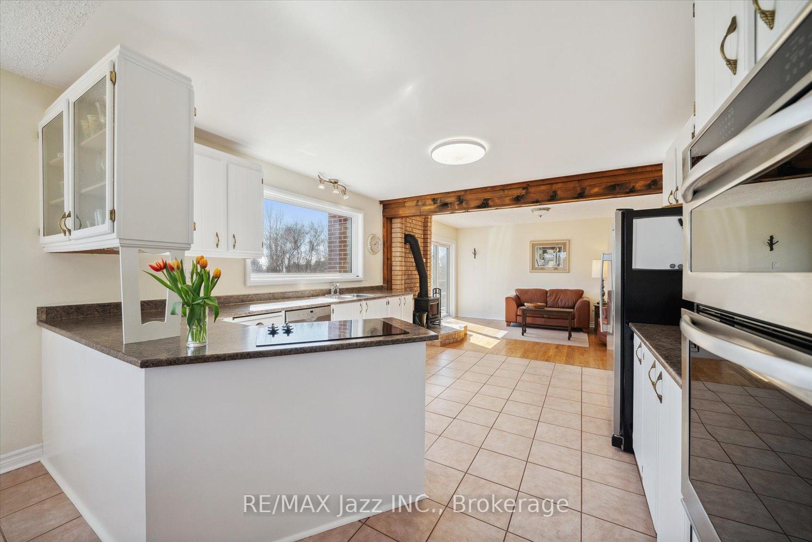 Photo 8 of 8733 Leskard Road, Clarington, Rural Clarington — HOMEH