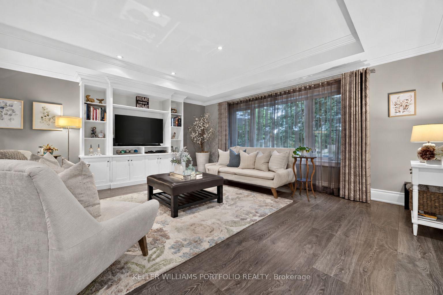 Photo 9 of 5 Northampton Drive, Etobicoke, Islington-City Centre West — HOMEH