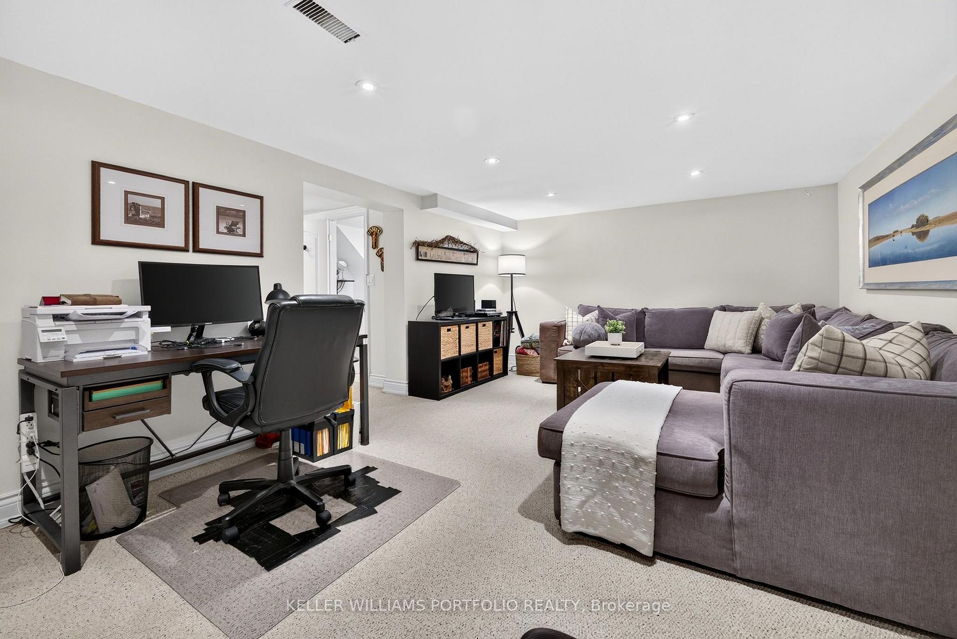 Photo 37 of 5 Northampton Drive, Etobicoke, Islington-City Centre West — HOMEH