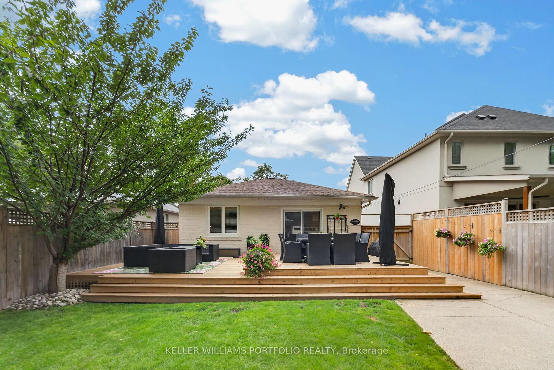 Photo 43 of 5 Northampton Drive, Etobicoke, Islington-City Centre West — HOMEH