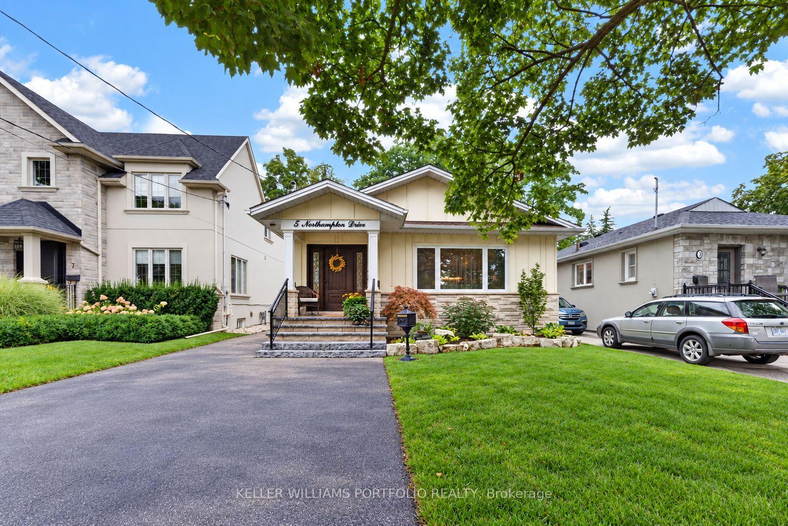 Photo 46 of 5 Northampton Drive, Etobicoke, Islington-City Centre West — HOMEH