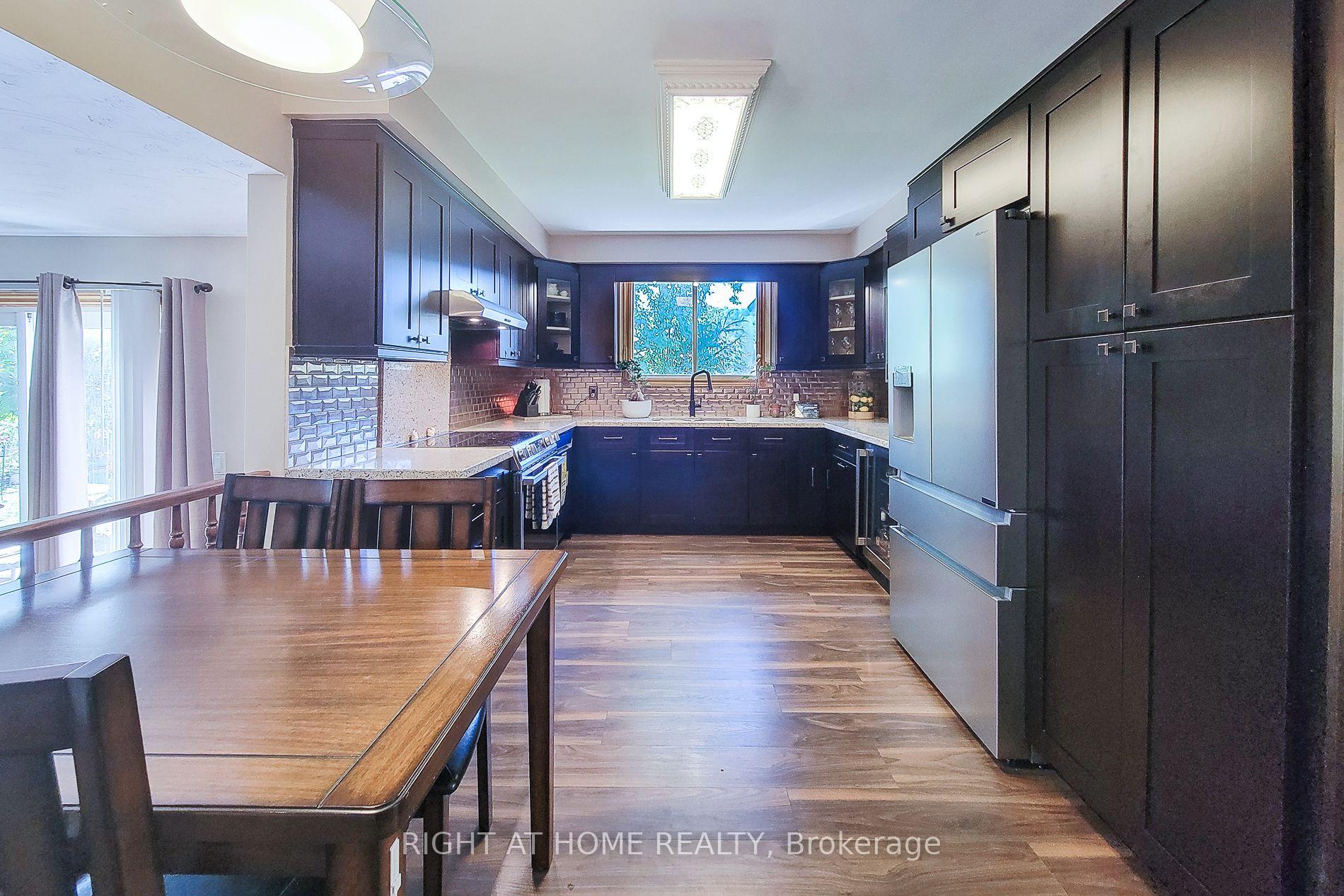Photo 10 of 8 Hunter Road, Grimsby, Grimsby West — HOMEH
