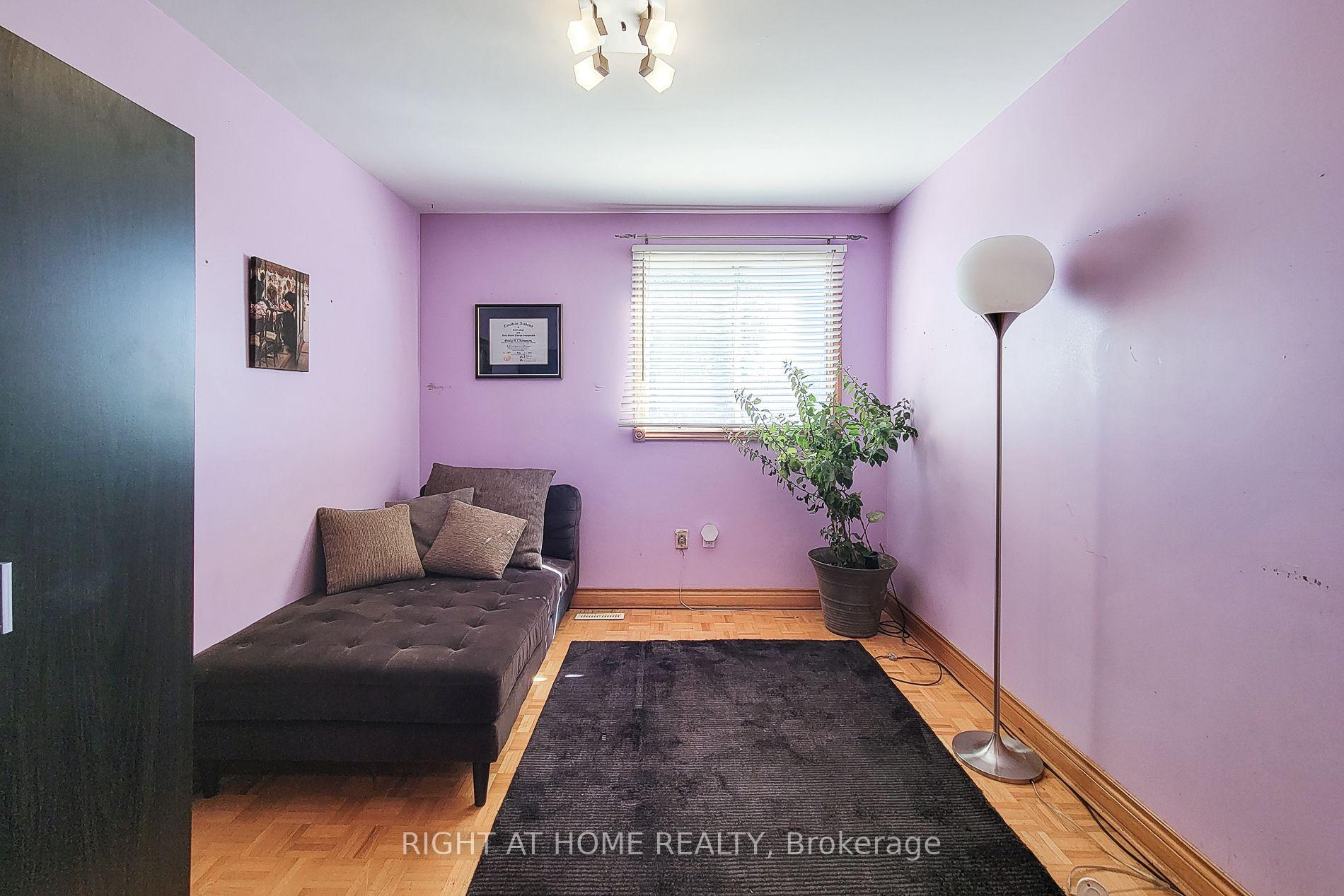 Photo 17 of 8 Hunter Road, Grimsby, Grimsby West — HOMEH