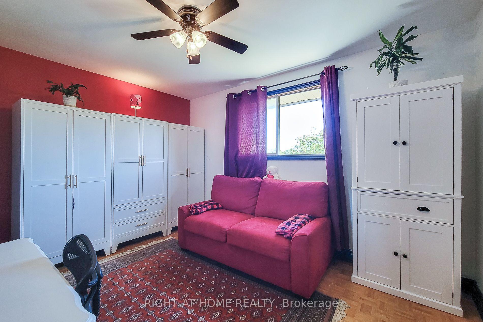 Photo 21 of 8 Hunter Road, Grimsby, Grimsby West — HOMEH