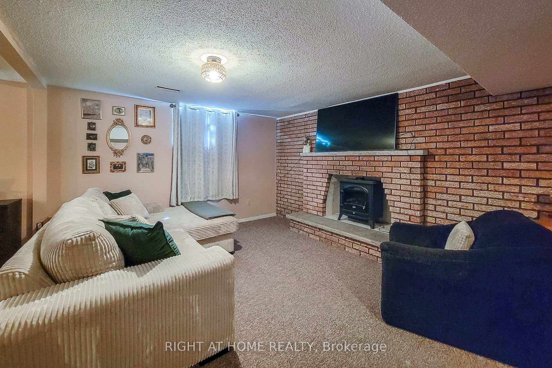 Photo 27 of 8 Hunter Road, Grimsby, Grimsby West — HOMEH