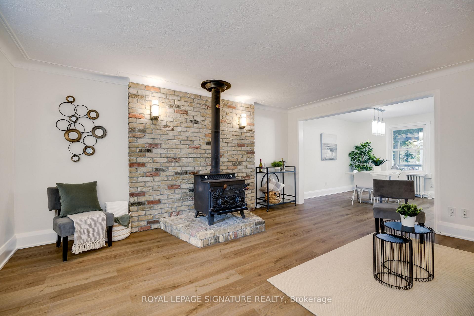Photo 3 of 14 Sutherland Avenue, Toronto, Crescent Town — HOMEH