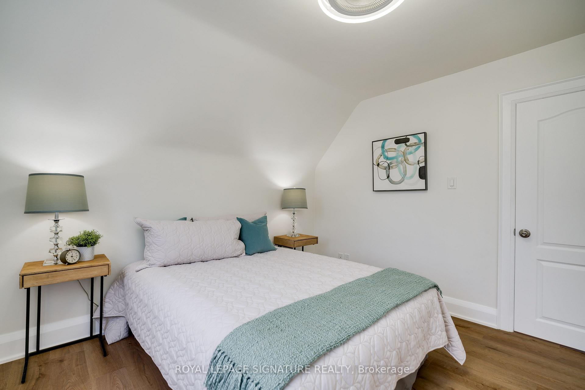 Photo 9 of 14 Sutherland Avenue, Toronto, Crescent Town — HOMEH
