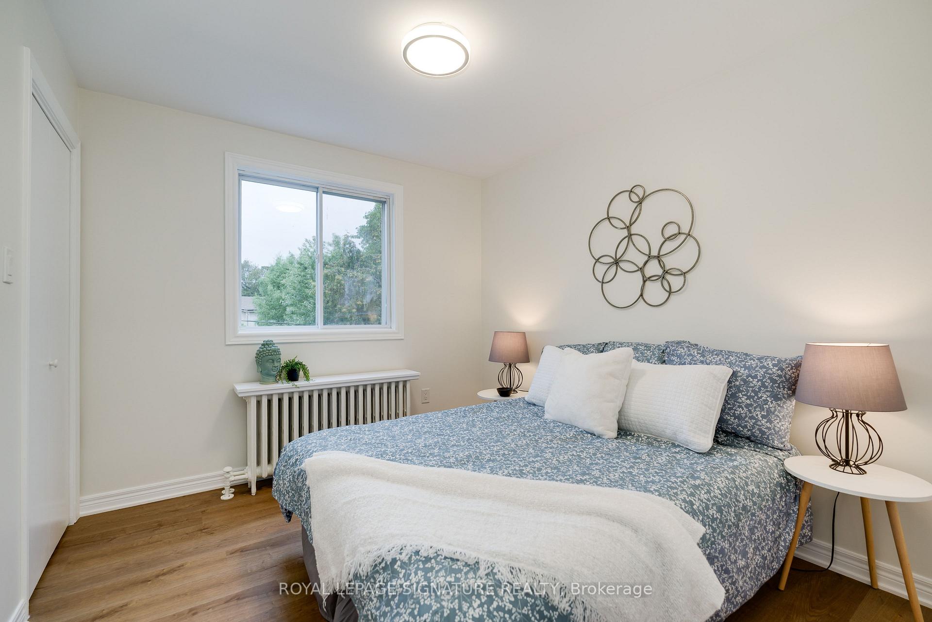 Photo 12 of 14 Sutherland Avenue, Toronto, Crescent Town — HOMEH
