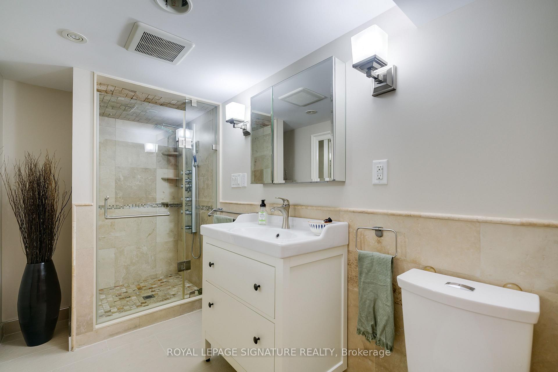Photo 17 of 14 Sutherland Avenue, Toronto, Crescent Town — HOMEH