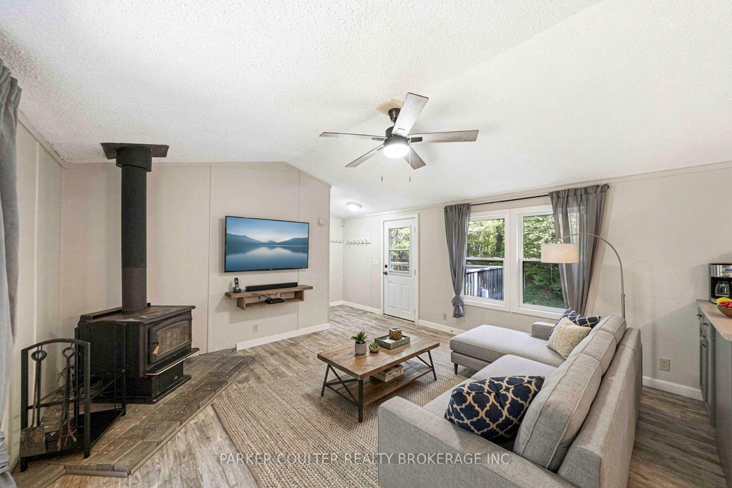 Photo 7 of 327 Echo Ridge Road, Kearney — HOMEH