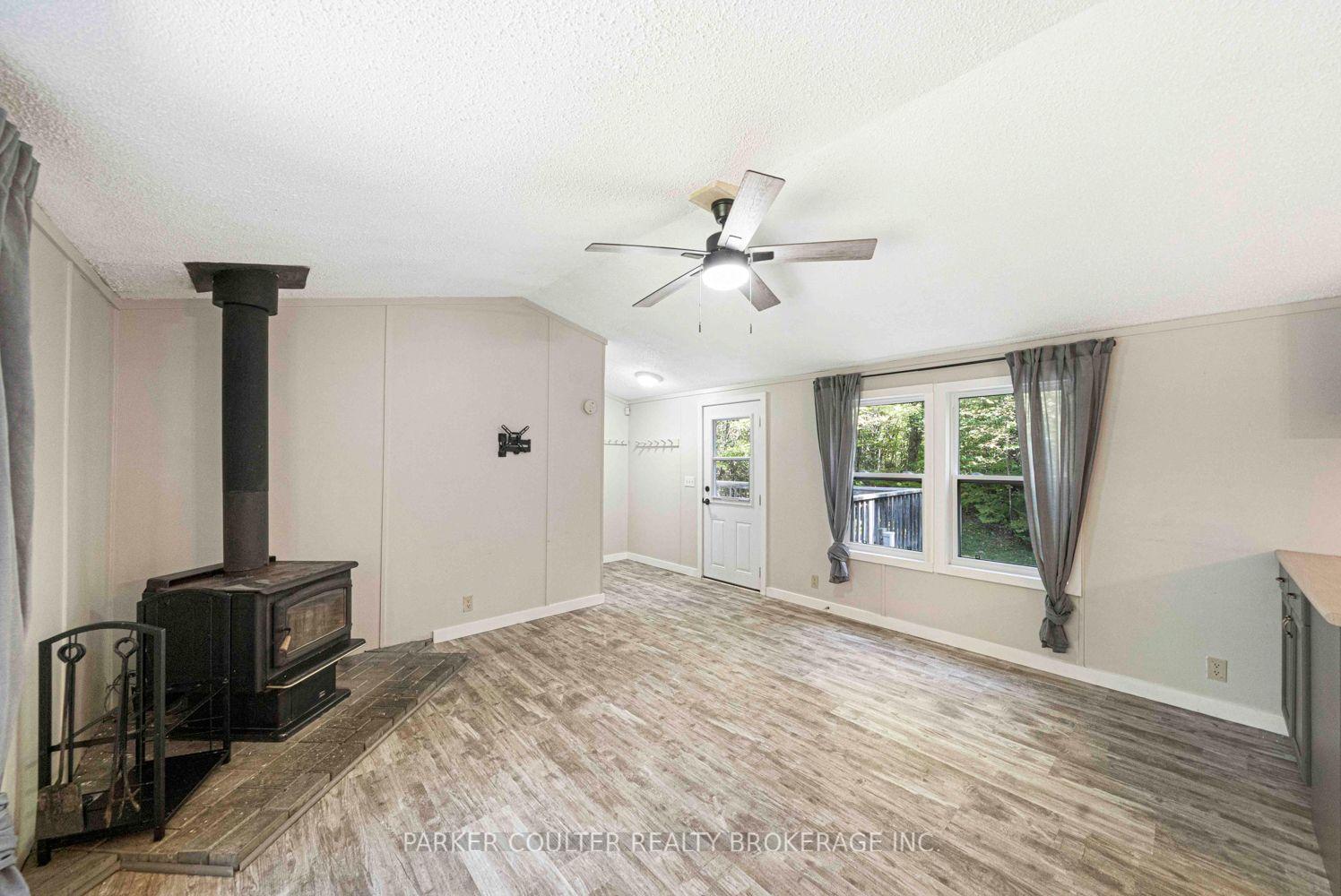 Photo 8 of 327 Echo Ridge Road, Kearney — HOMEH