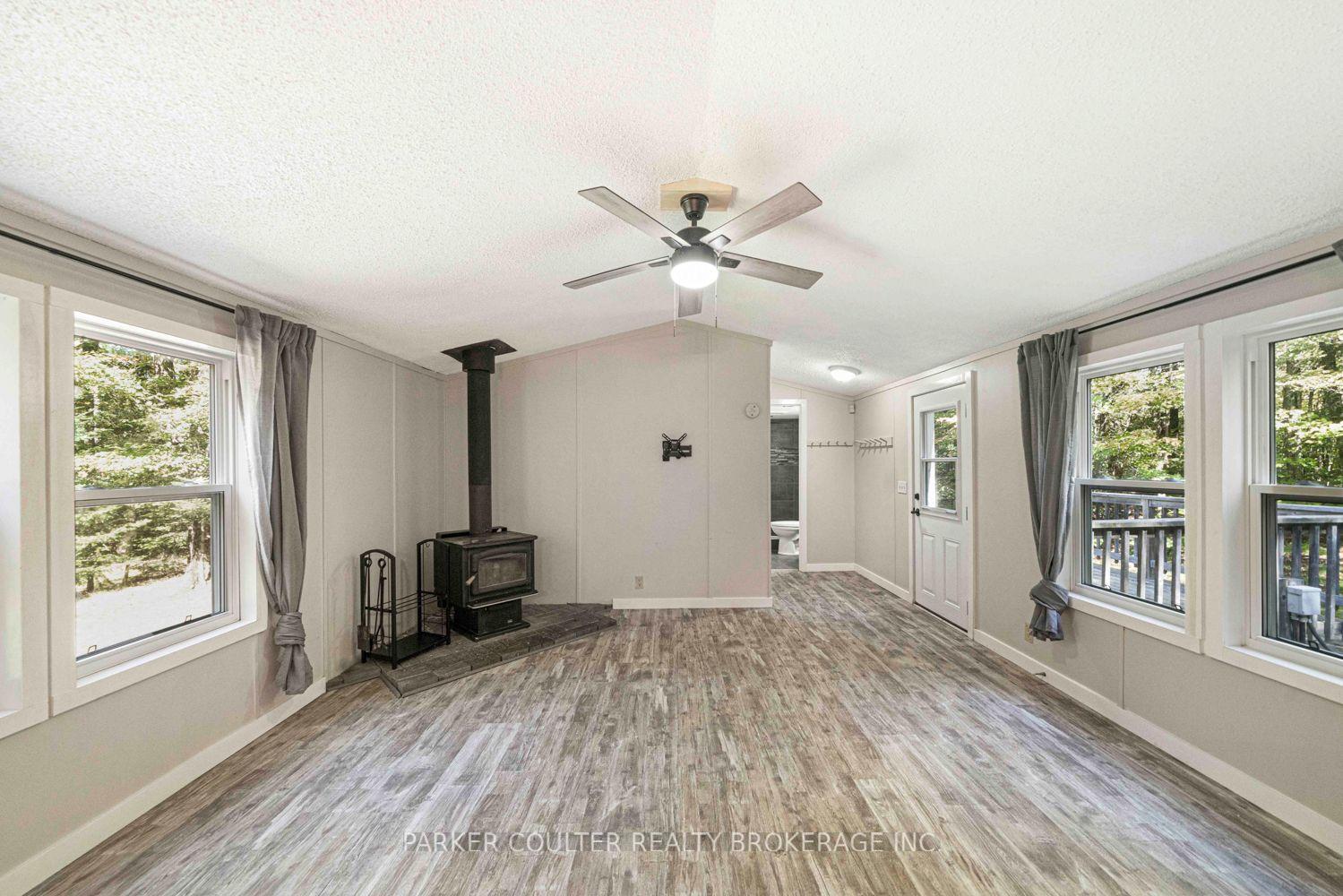 Photo 9 of 327 Echo Ridge Road, Kearney — HOMEH