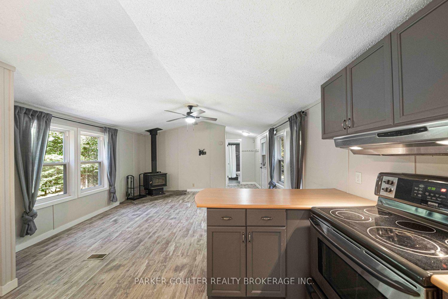 Photo 14 of 327 Echo Ridge Road, Kearney — HOMEH