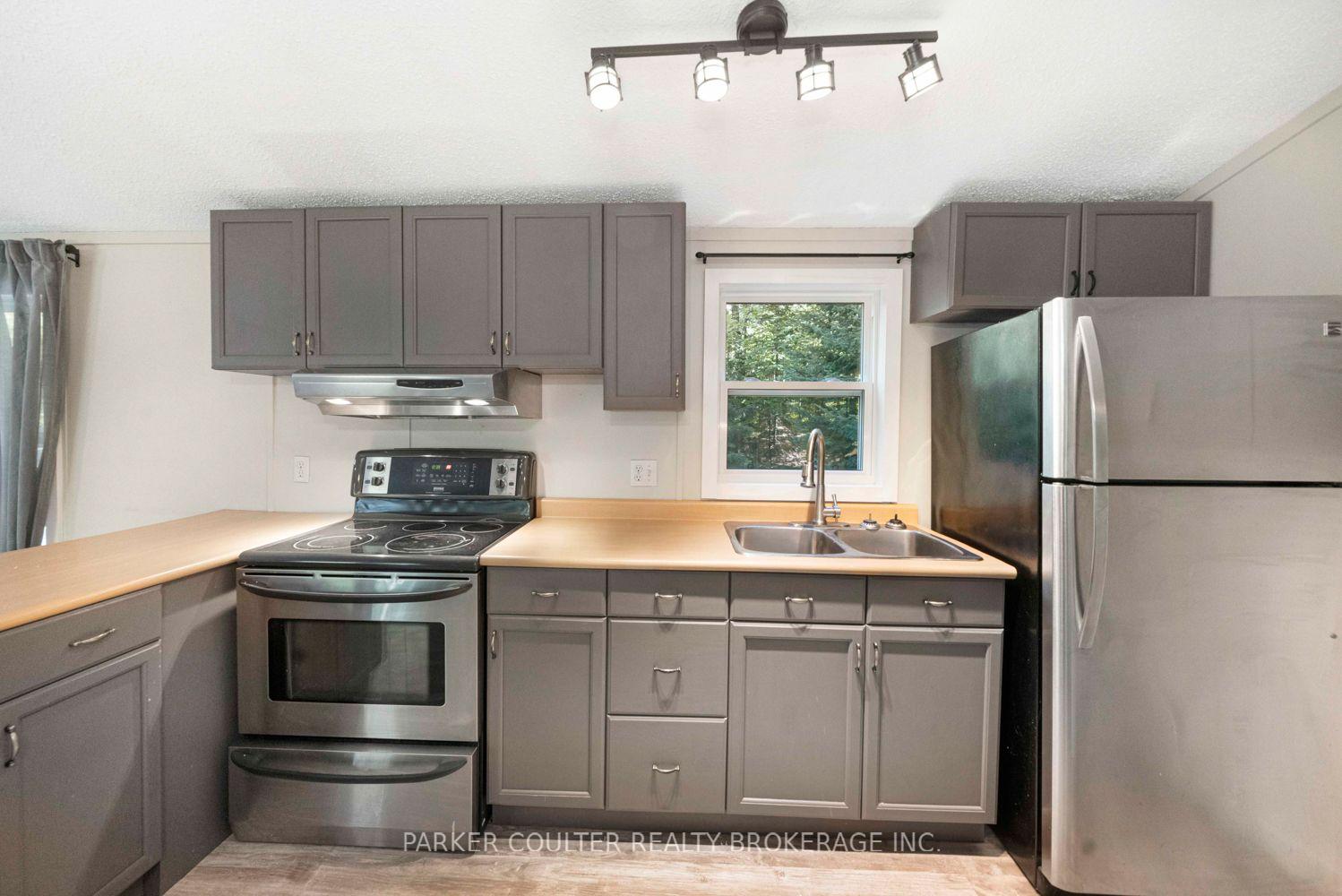 Photo 16 of 327 Echo Ridge Road, Kearney — HOMEH