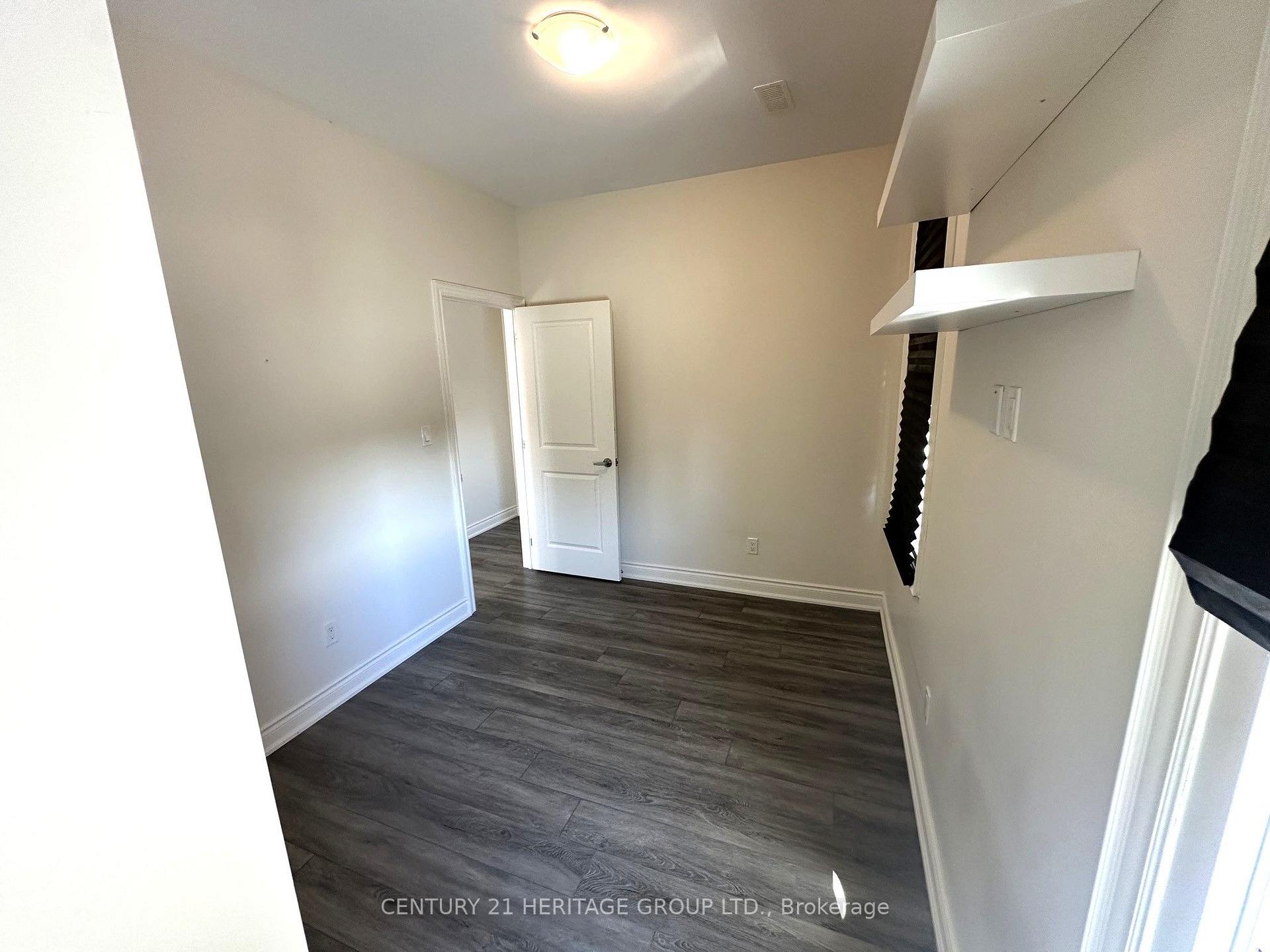 Photo 13 of Unit 201, 130 Dunlop Street E, Barrie, City Centre — HOMEH