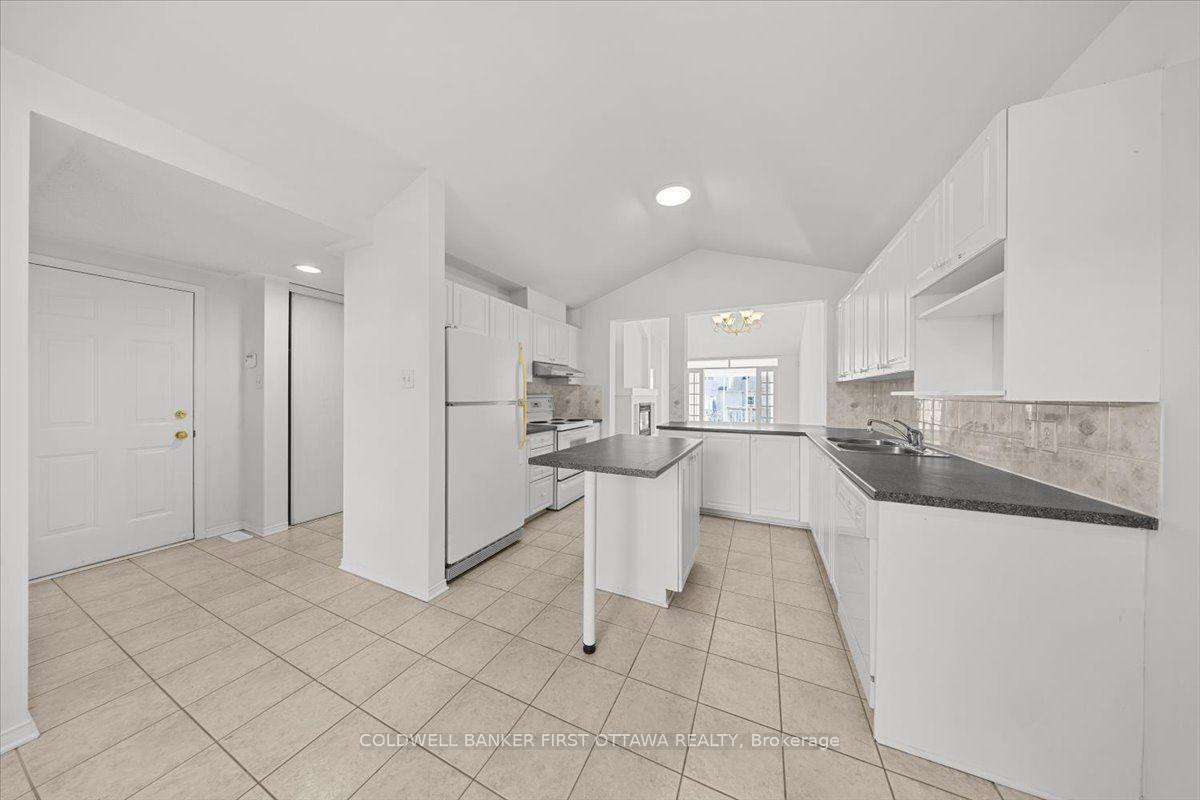 Photo 29 of 81 Baypointe Crescent, Ottawa, Barrhaven East — HOMEH
