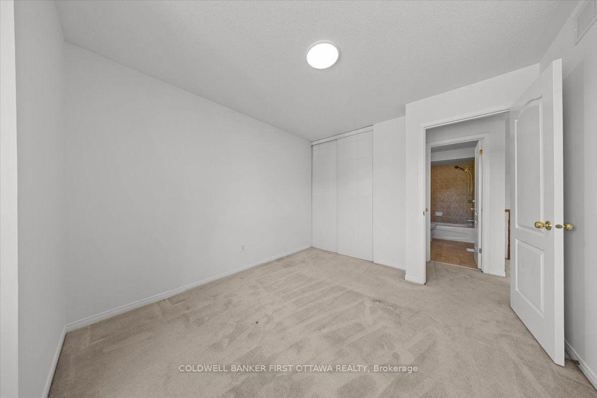 Photo 37 of 81 Baypointe Crescent, Ottawa, Barrhaven East — HOMEH