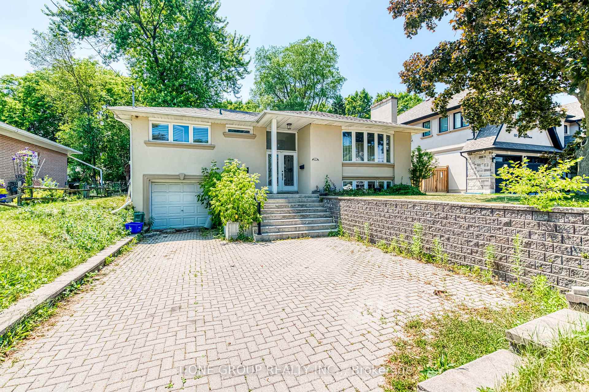 Photo 4 of 64 Hawkridge Avenue, Markham, Bullock — HOMEH