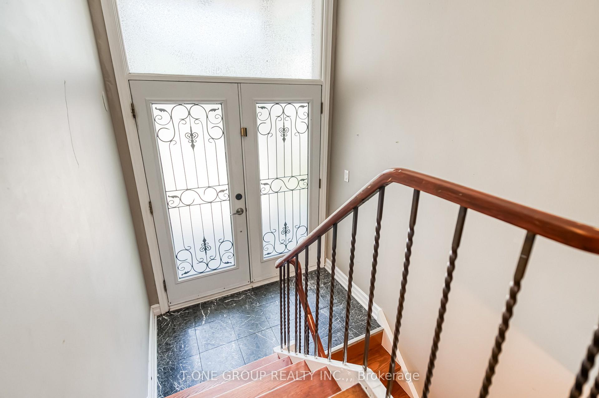 Photo 6 of 64 Hawkridge Avenue, Markham, Bullock — HOMEH