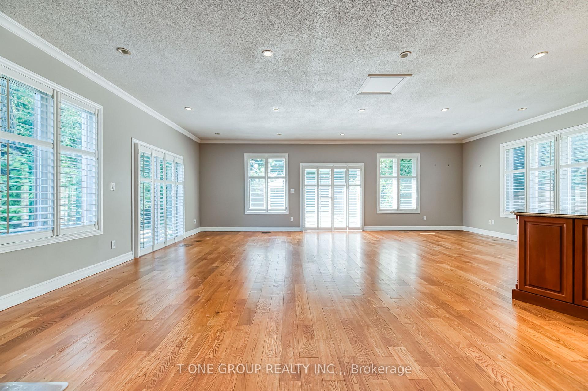 Photo 19 of 64 Hawkridge Avenue, Markham, Bullock — HOMEH