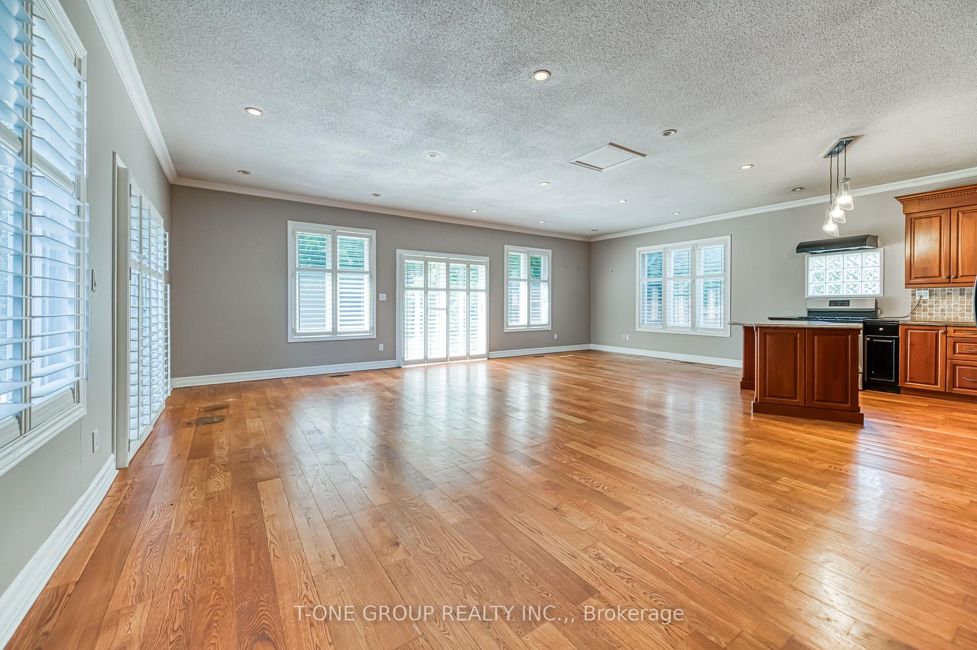Photo 20 of 64 Hawkridge Avenue, Markham, Bullock — HOMEH