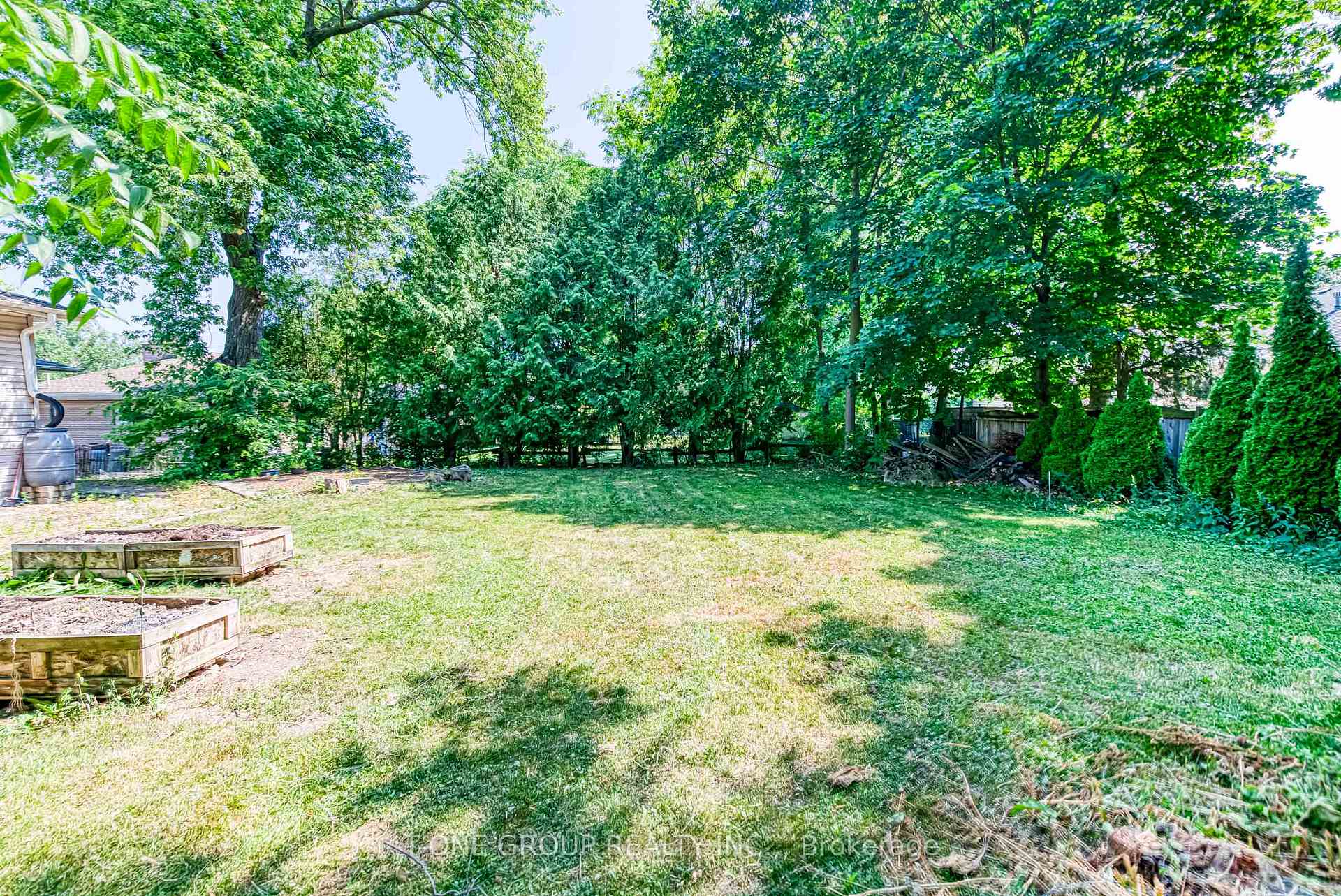 Photo 42 of 64 Hawkridge Avenue, Markham, Bullock — HOMEH
