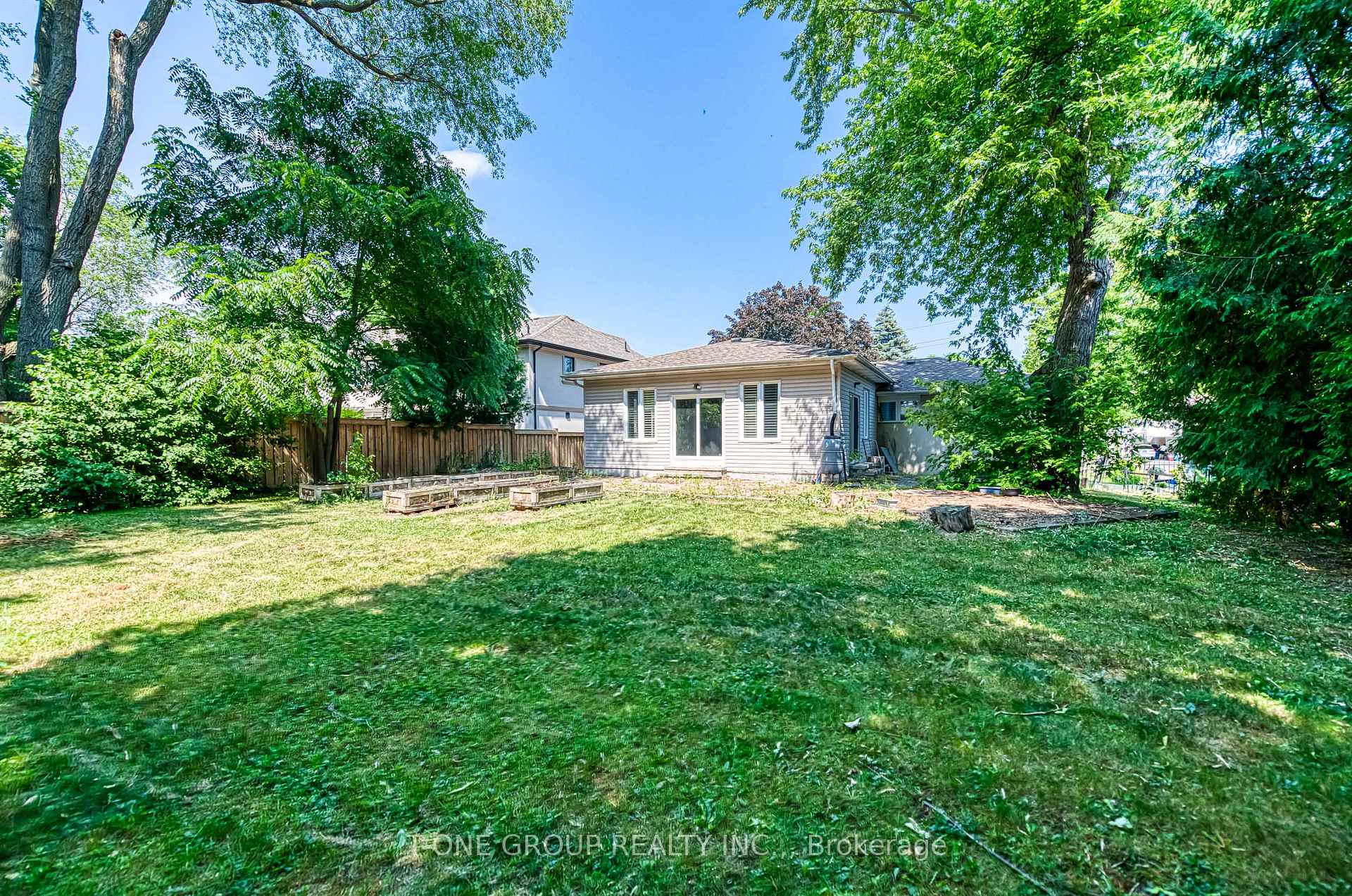 Photo 44 of 64 Hawkridge Avenue, Markham, Bullock — HOMEH