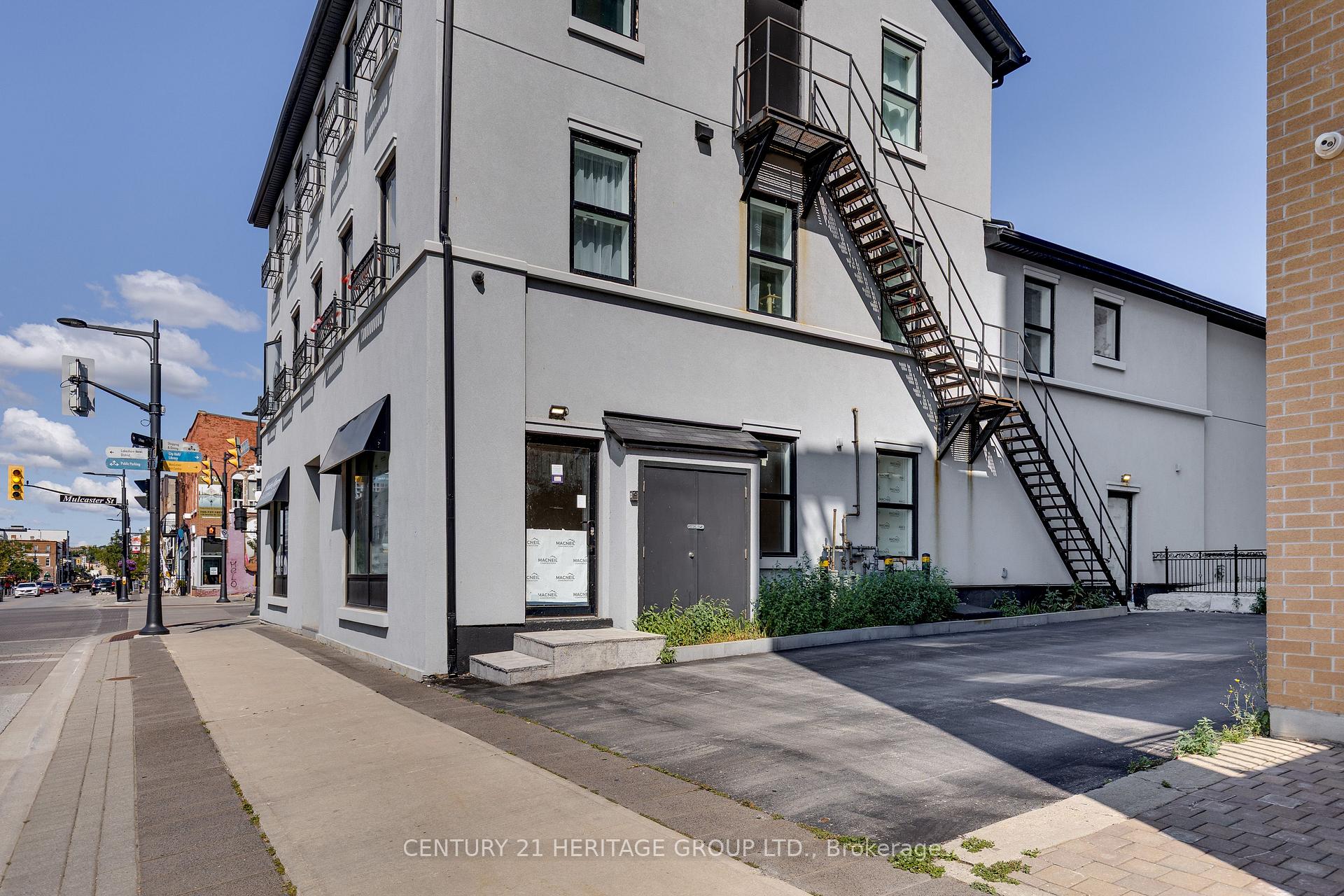 Photo 3 of Unit 203, 130 Dunlop Street, Barrie, City Centre — HOMEH