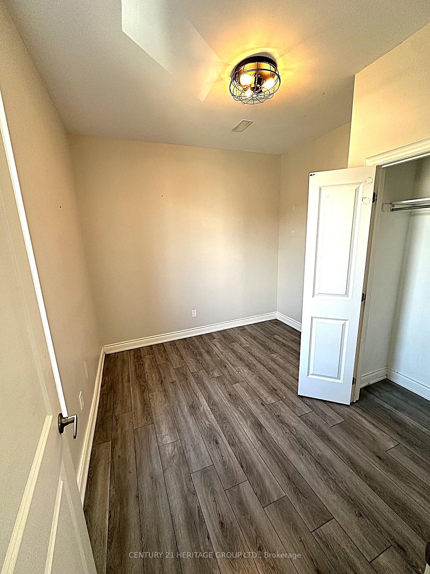 Photo 9 of Unit 203, 130 Dunlop Street, Barrie, City Centre — HOMEH