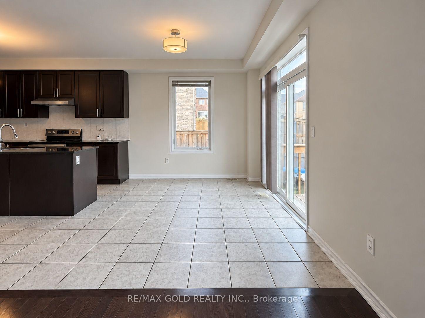 Photo 10 of 1243 Ronald Inche Drive, Oshawa, Taunton — HOMEH