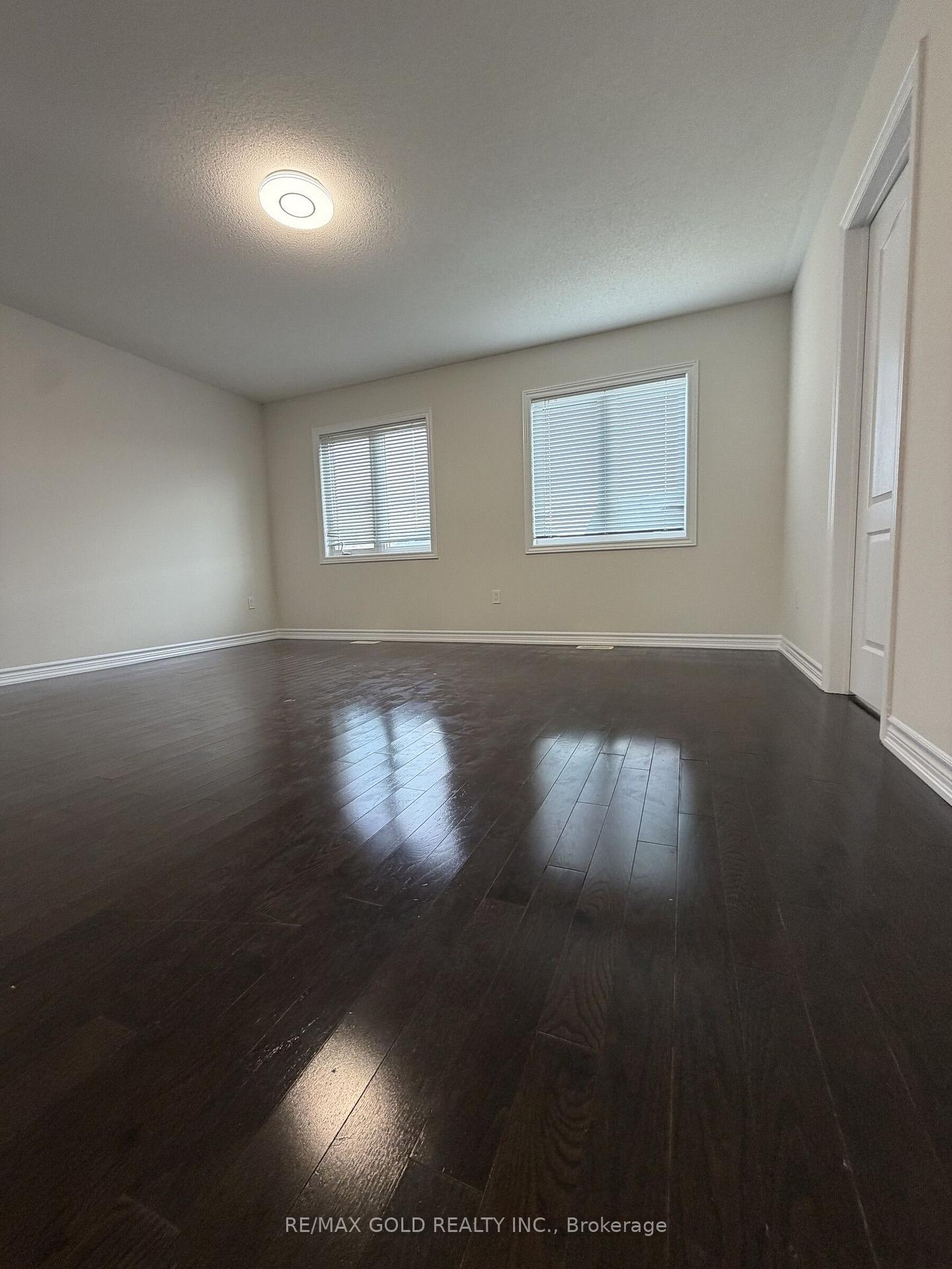 Photo 14 of 1243 Ronald Inche Drive, Oshawa, Taunton — HOMEH