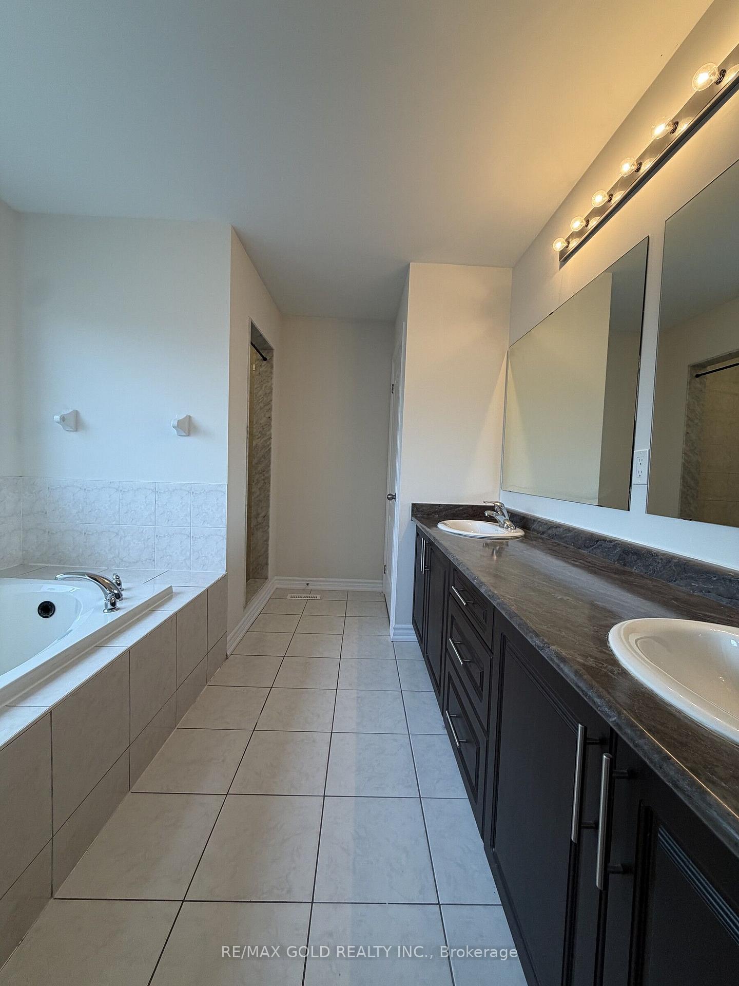 Photo 17 of 1243 Ronald Inche Drive, Oshawa, Taunton — HOMEH