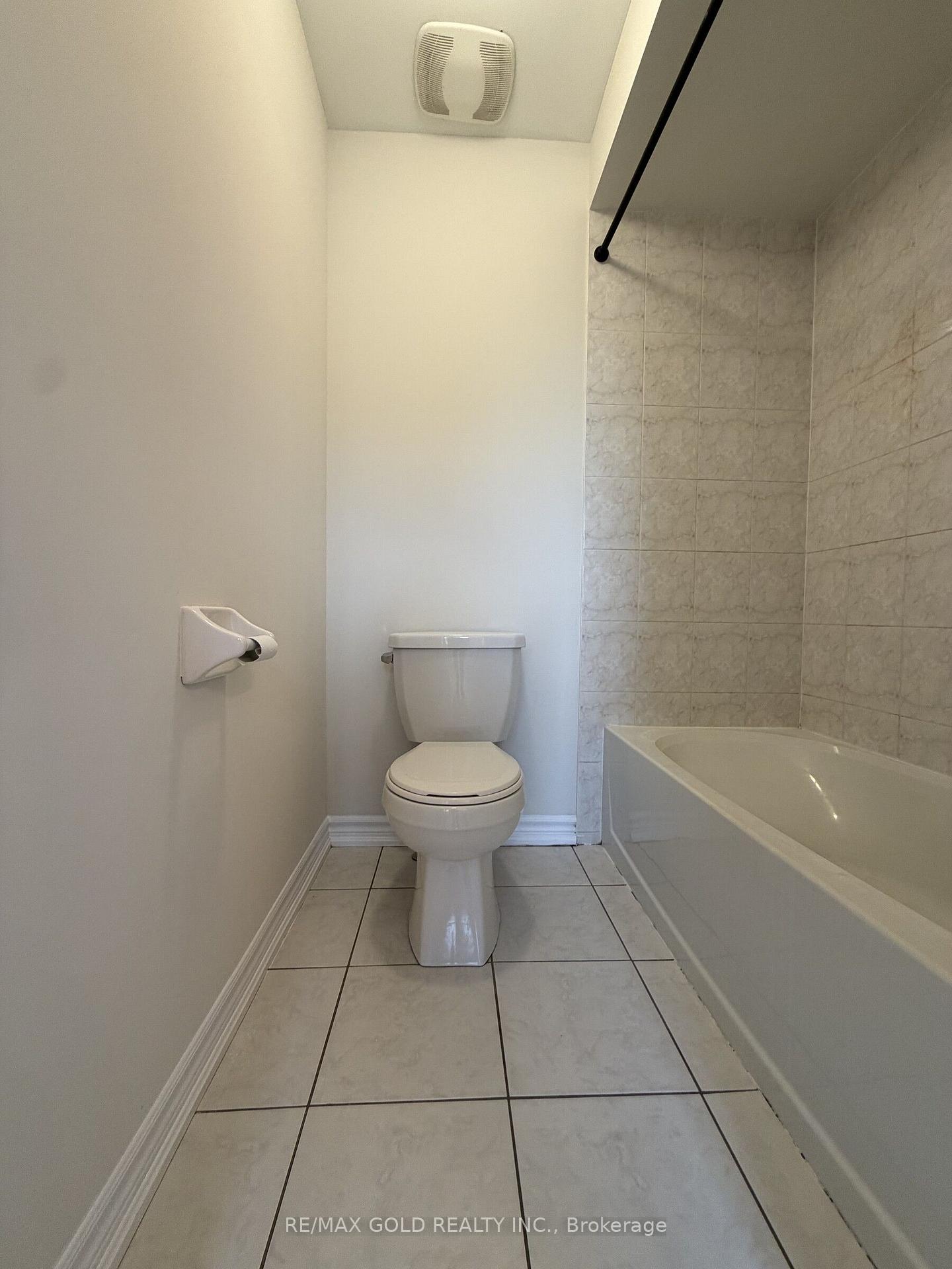 Photo 24 of 1243 Ronald Inche Drive, Oshawa, Taunton — HOMEH