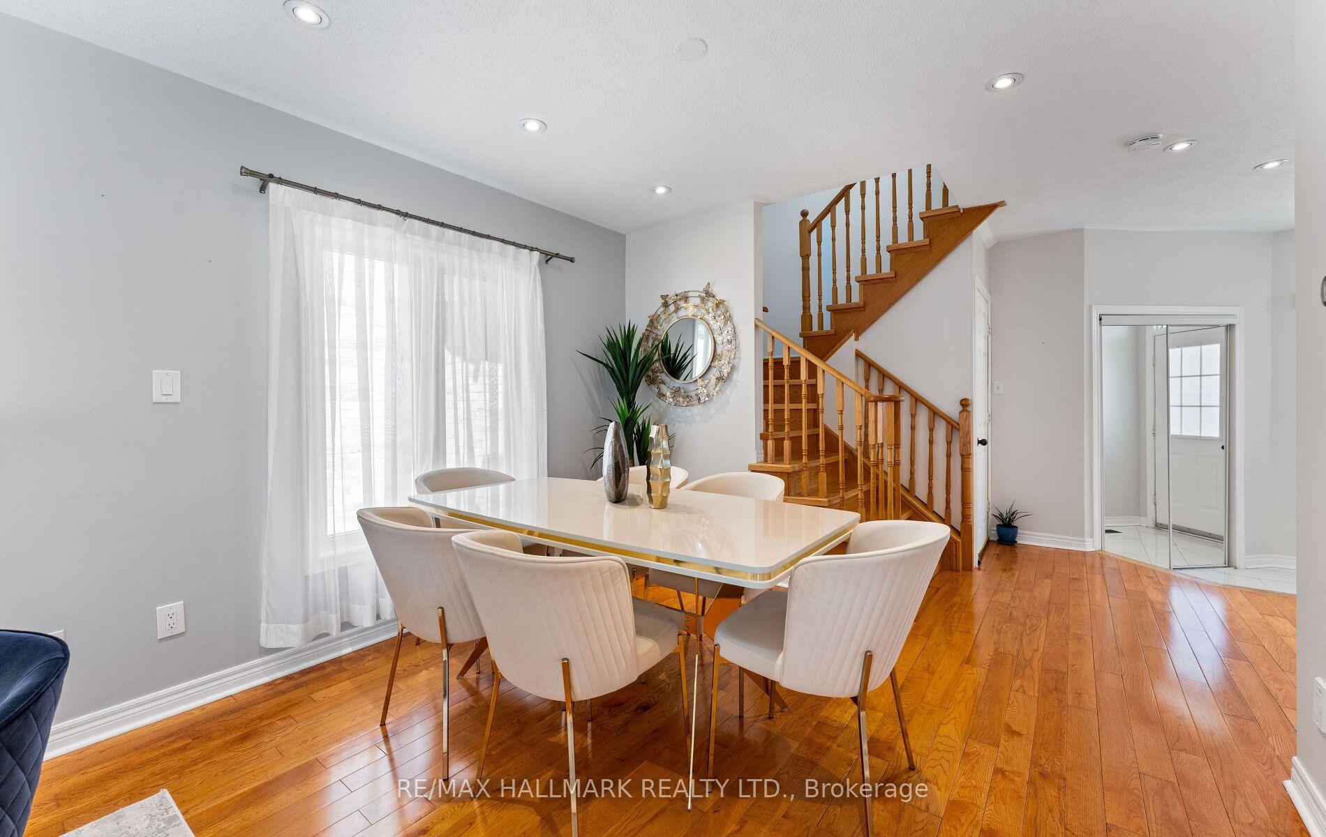 Photo 15 of 17 Rushingbrook Drive, Richmond Hill, Rouge Woods — HOMEH
