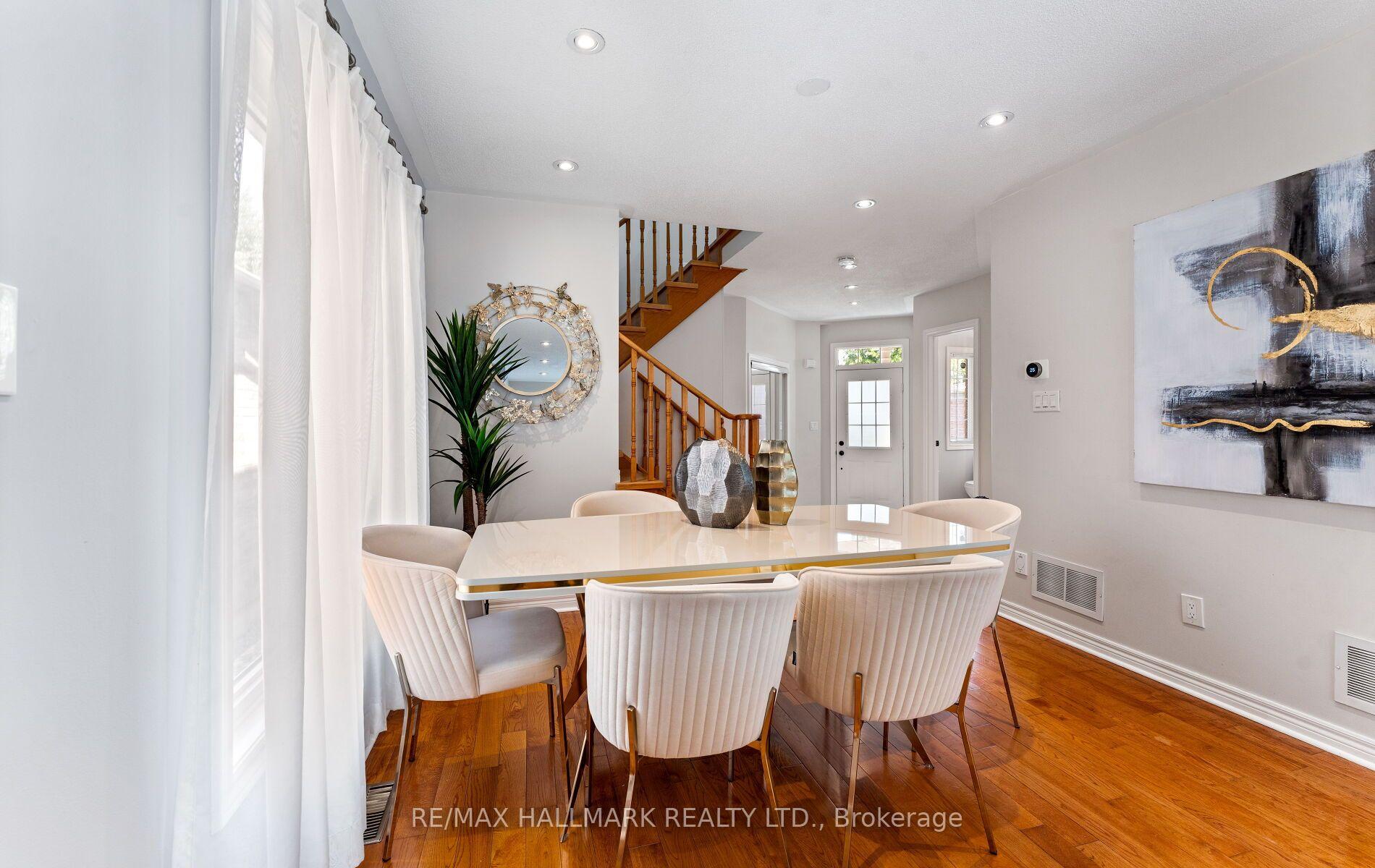 Photo 16 of 17 Rushingbrook Drive, Richmond Hill, Rouge Woods — HOMEH