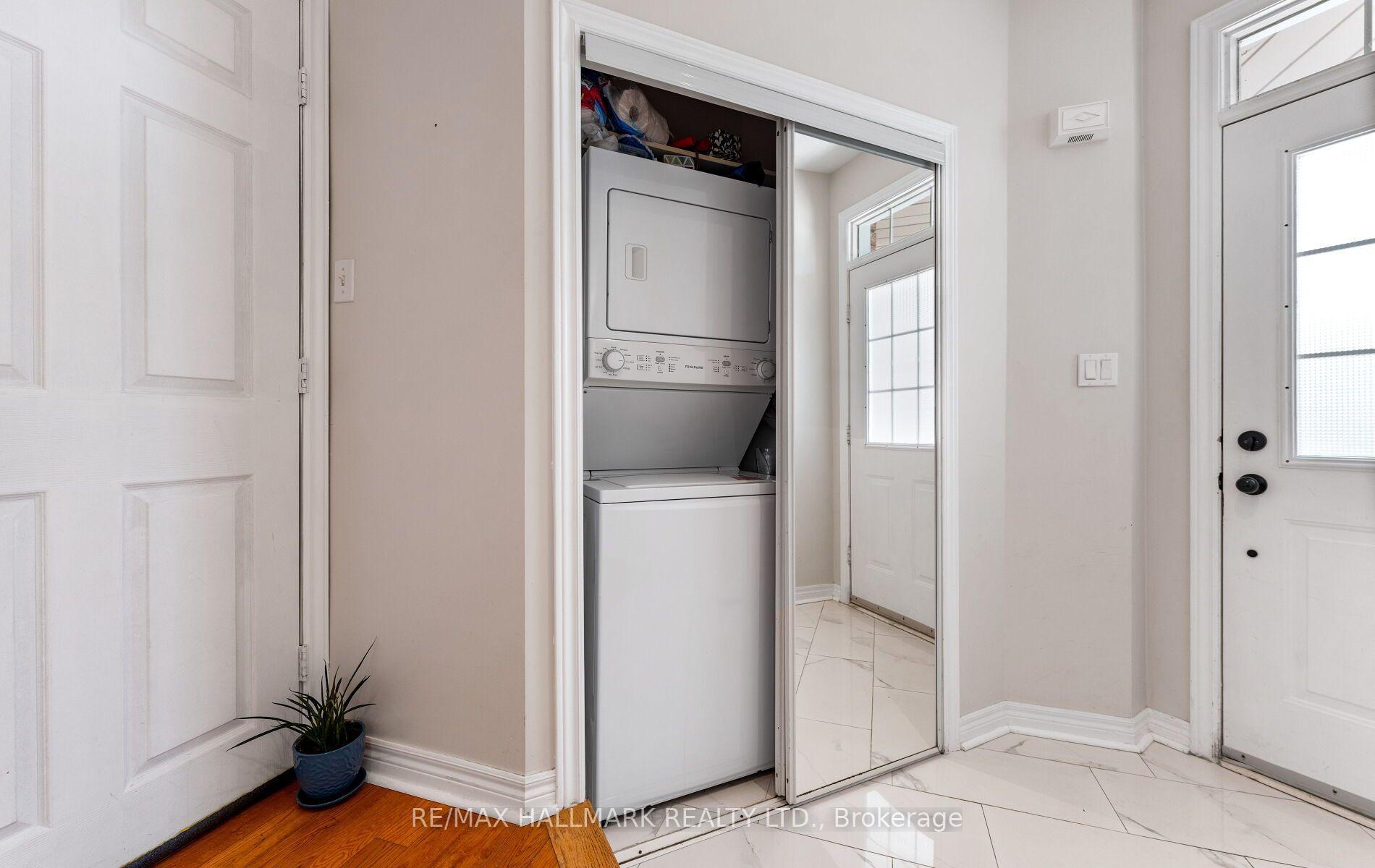 Photo 25 of 17 Rushingbrook Drive, Richmond Hill, Rouge Woods — HOMEH