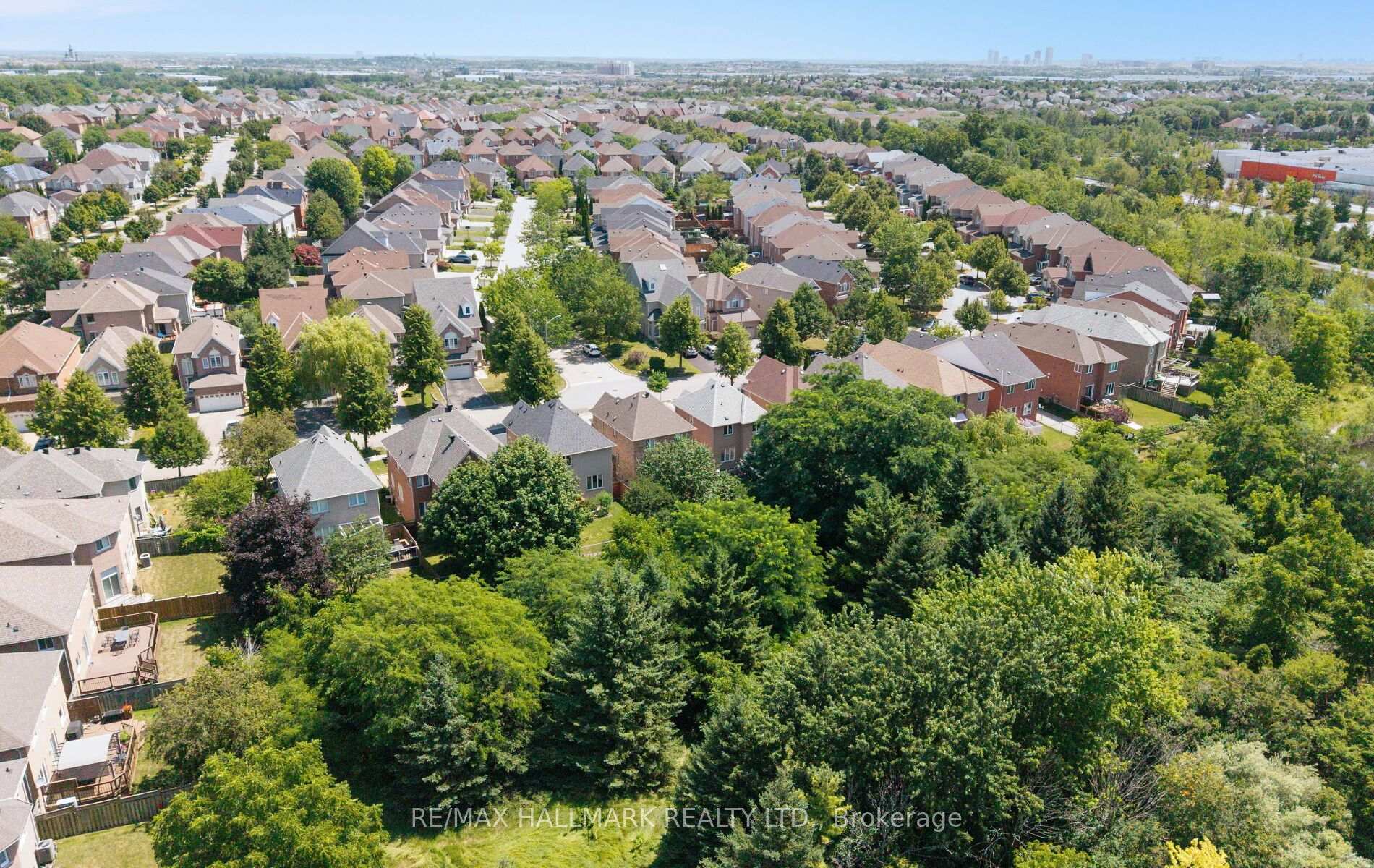 Photo 48 of 17 Rushingbrook Drive, Richmond Hill, Rouge Woods — HOMEH