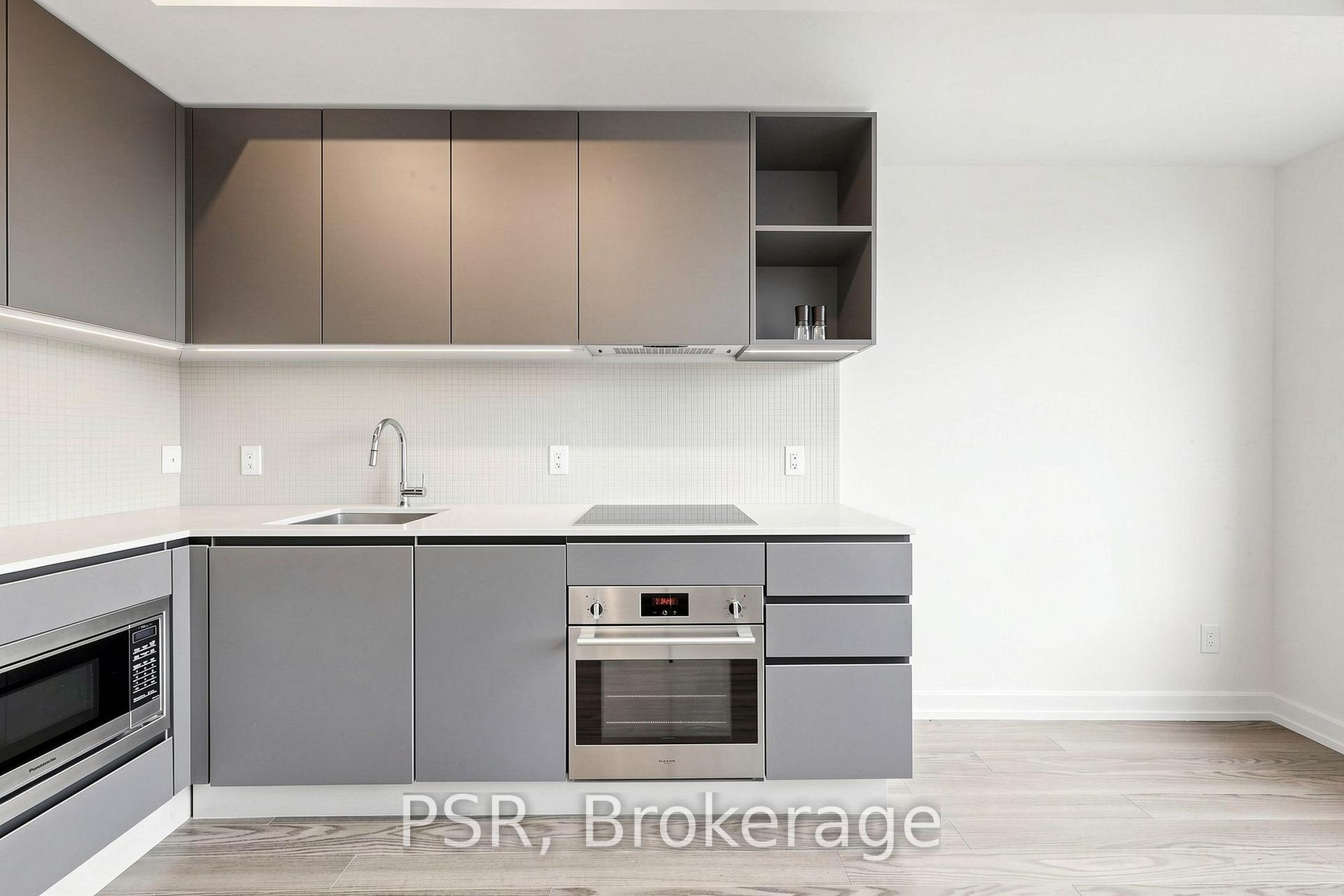 Photo 6 of Unit 521, 377 Madison Avenue, Toronto, Casa Loma — HOMEH