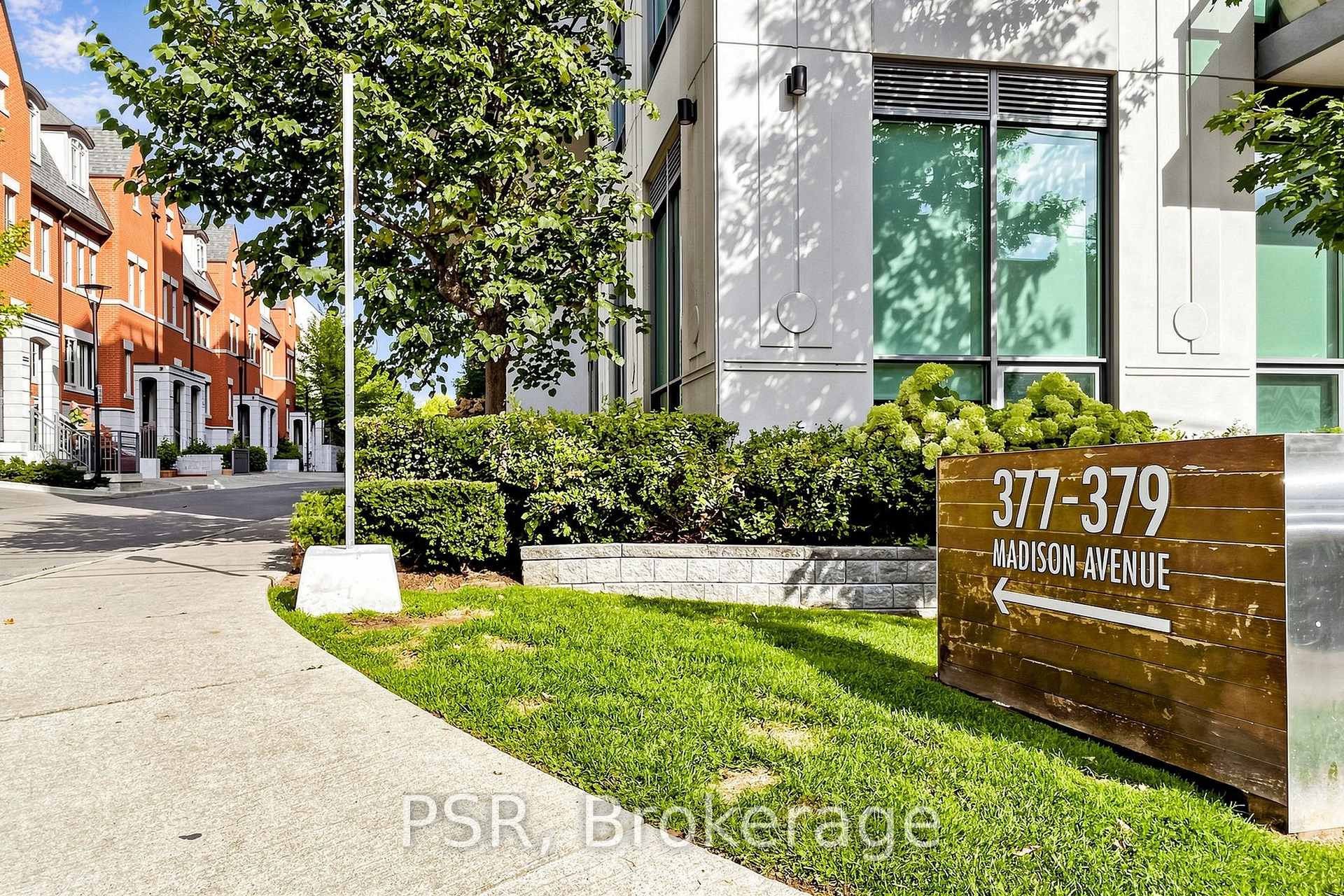 Photo 14 of Unit 521, 377 Madison Avenue, Toronto, Casa Loma — HOMEH