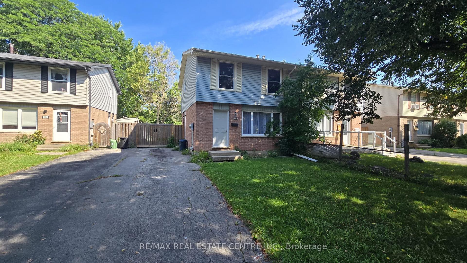 Photo 1 of 216 Brunswick Crescent, London, North I — HOMEH
