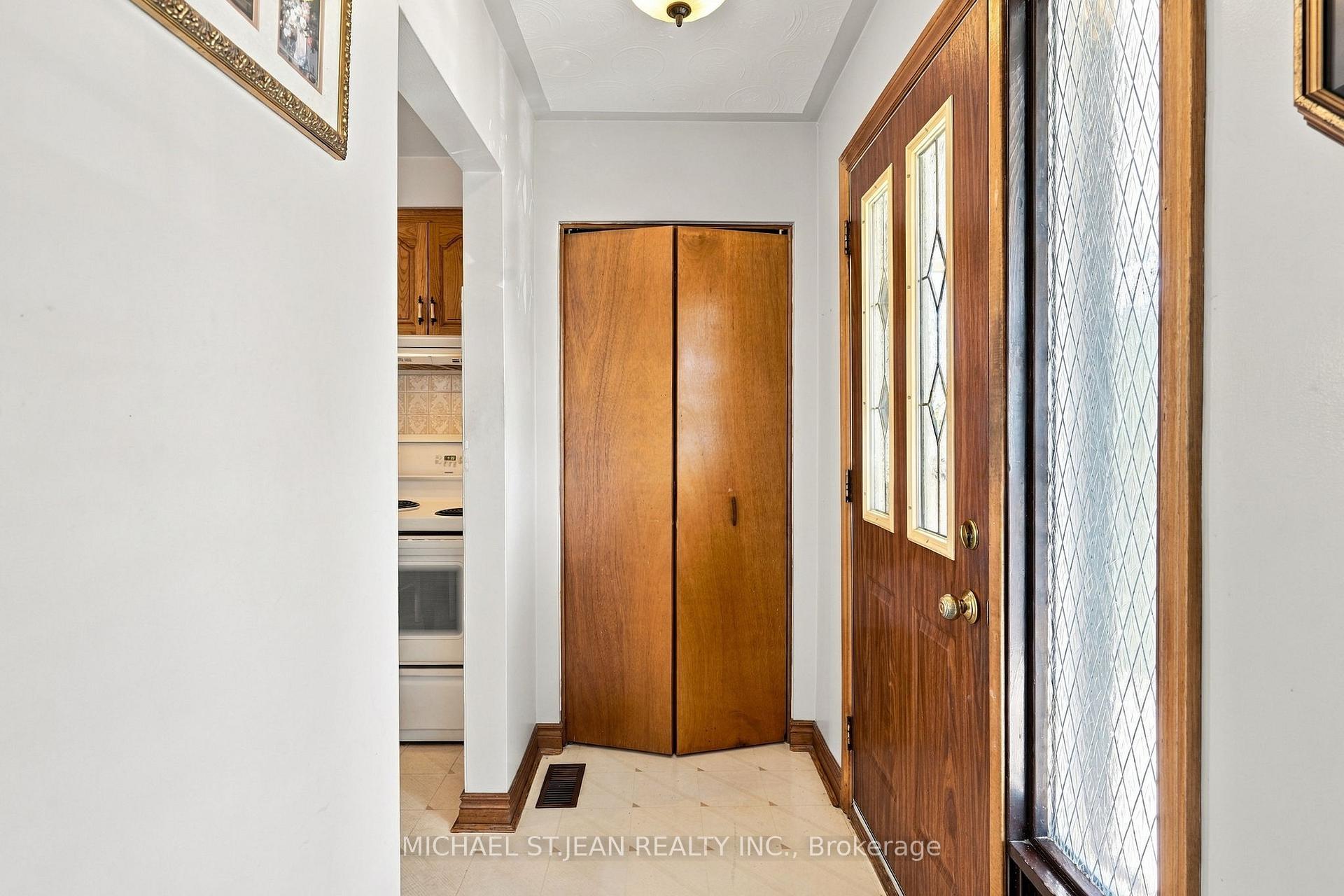 Photo 8 of 564 Cochrane Road, Hamilton, Rosedale — HOMEH