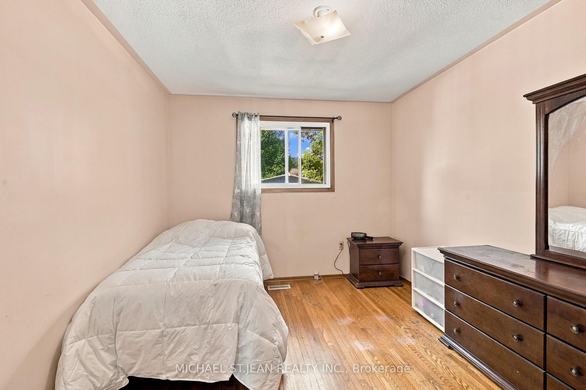 Photo 26 of 564 Cochrane Road, Hamilton, Rosedale — HOMEH