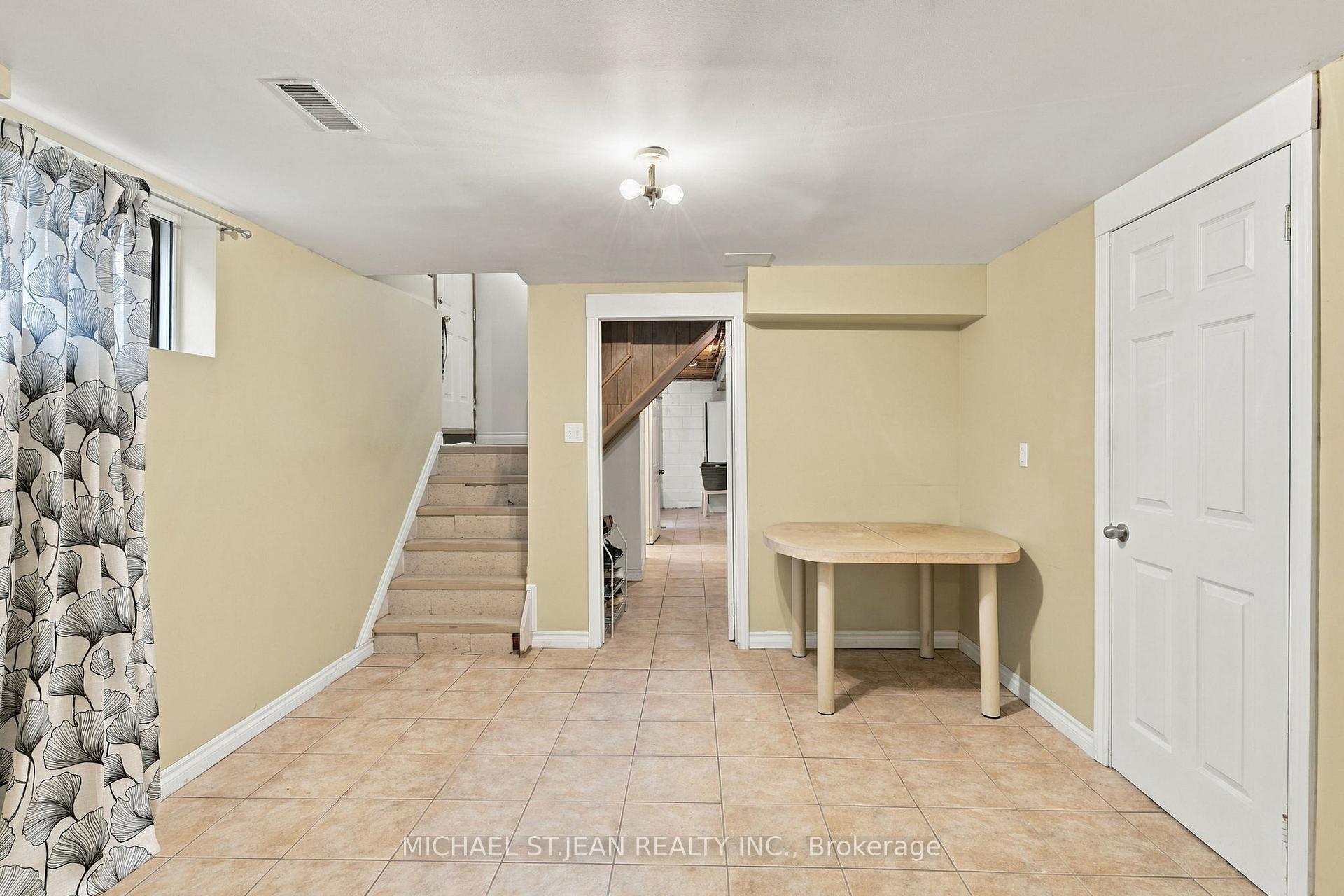 Photo 32 of 564 Cochrane Road, Hamilton, Rosedale — HOMEH