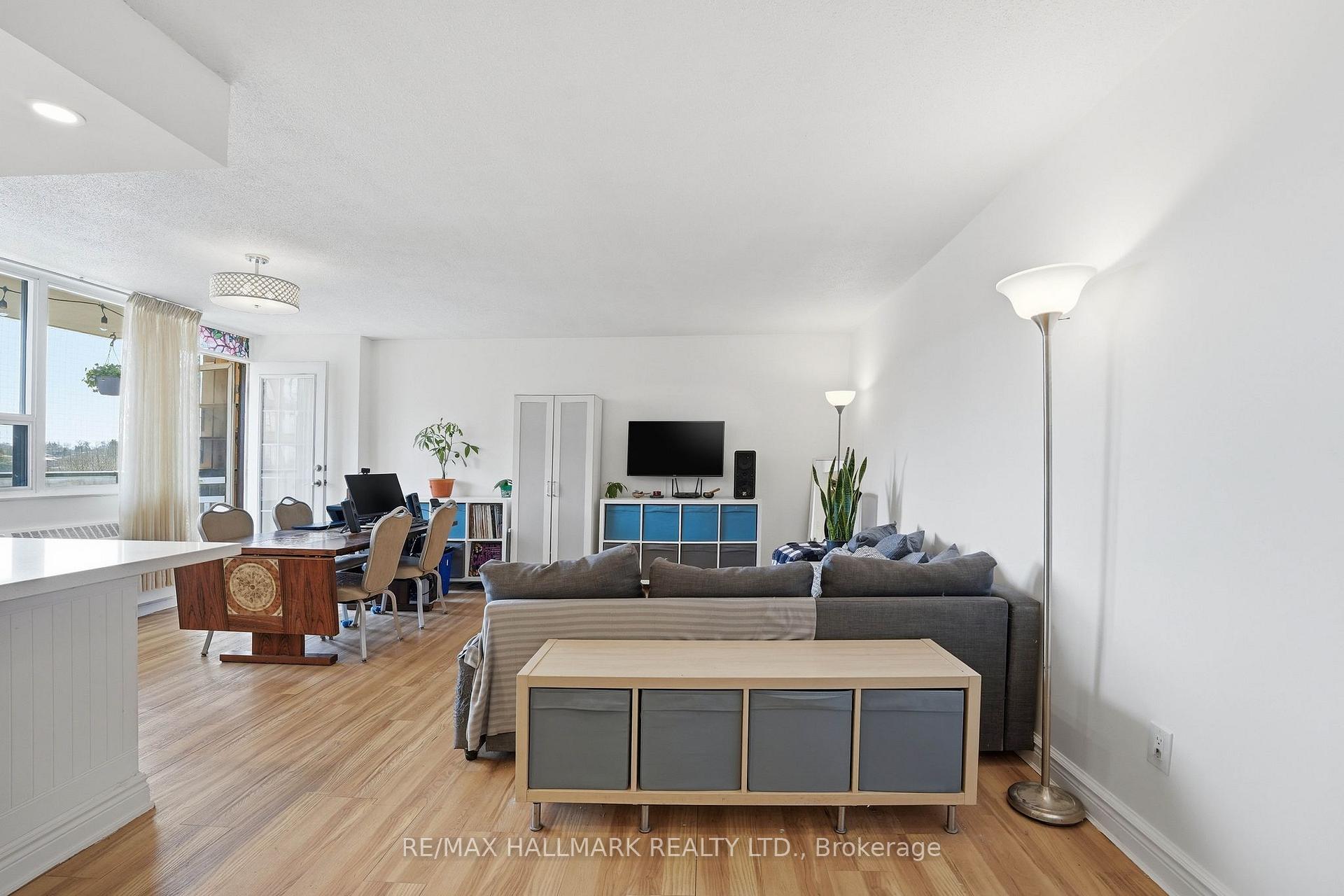 Photo 2 of Unit 503, 180 Markham Road, Scarborough, Scarborough Village — HOMEH