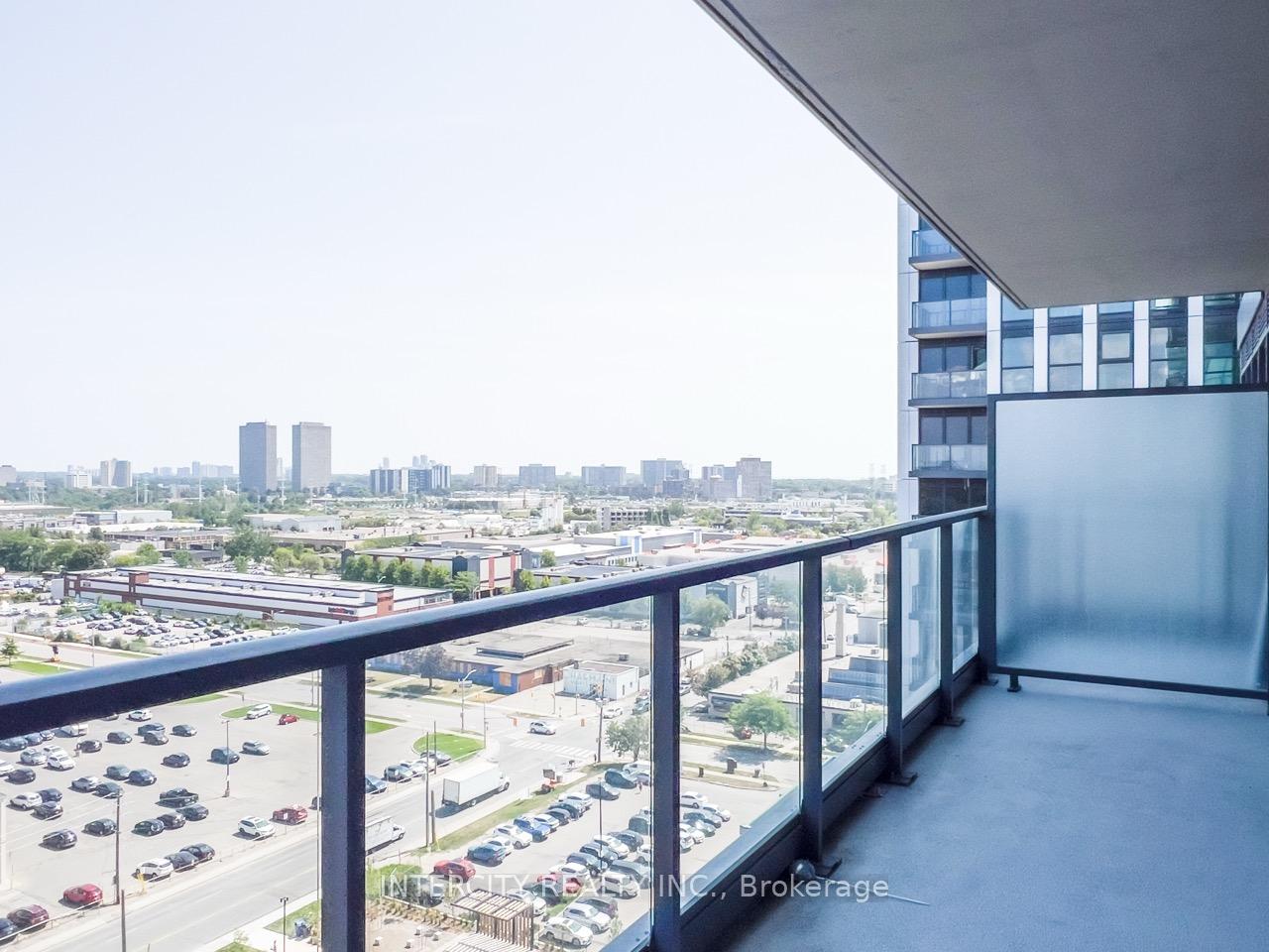Photo 2 of Unit 1307, 33 Frederick Todd Way, Toronto, Leaside — HOMEH