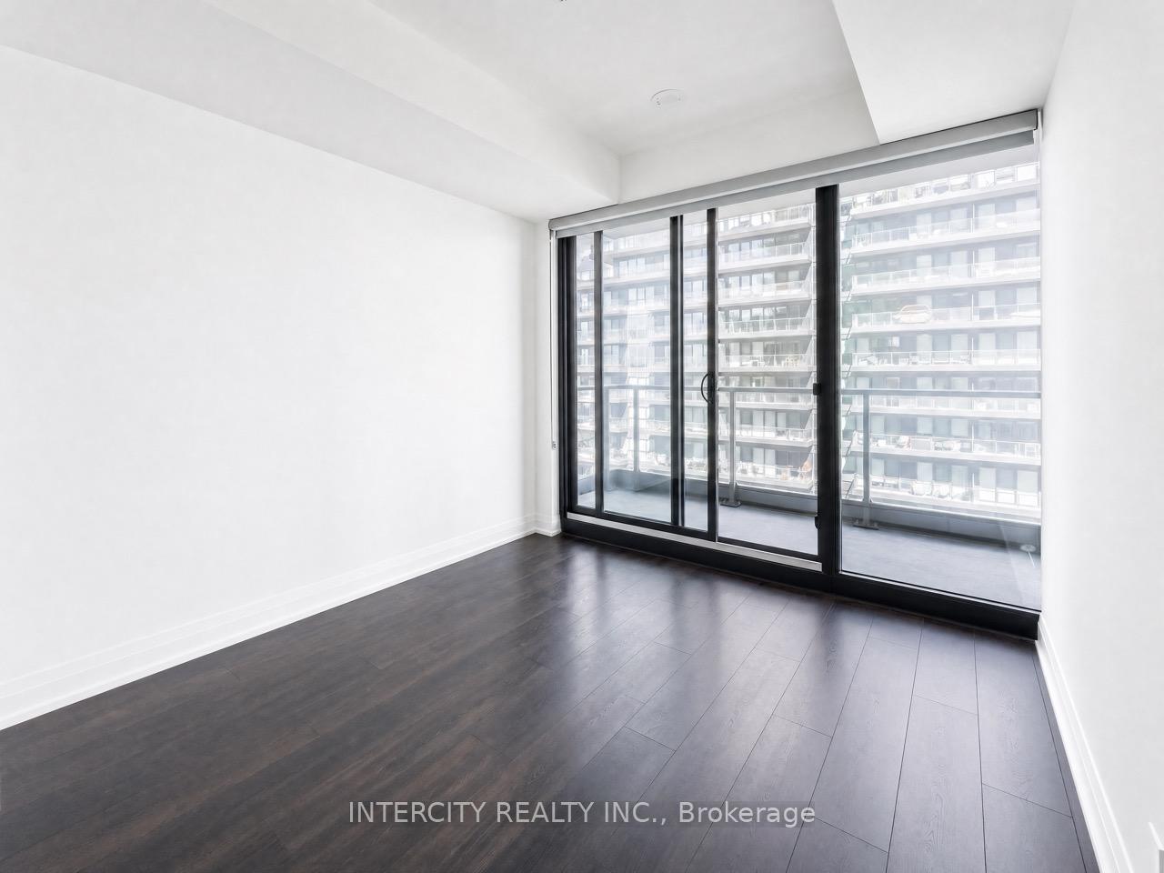 Photo 6 of Unit 1307, 33 Frederick Todd Way, Toronto, Leaside — HOMEH